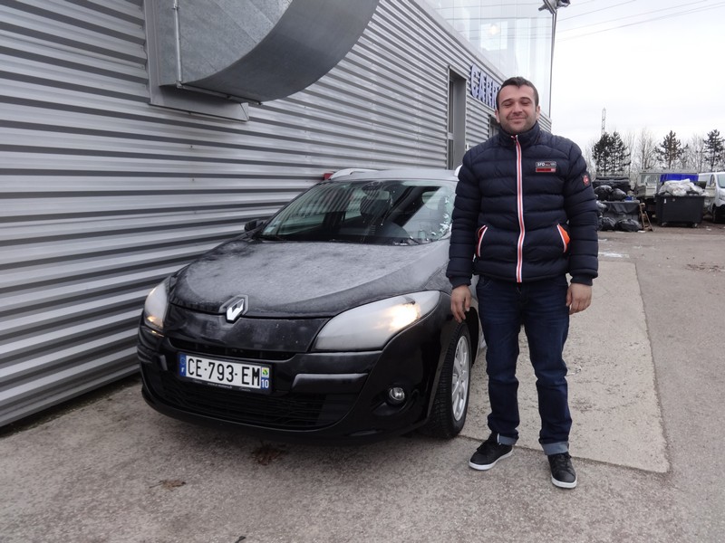 Avis-mandataire-auto-Emotors-Renault-Megane-iii-estate-M-gane-estate-iii-expression-dci-90-plus-gps.