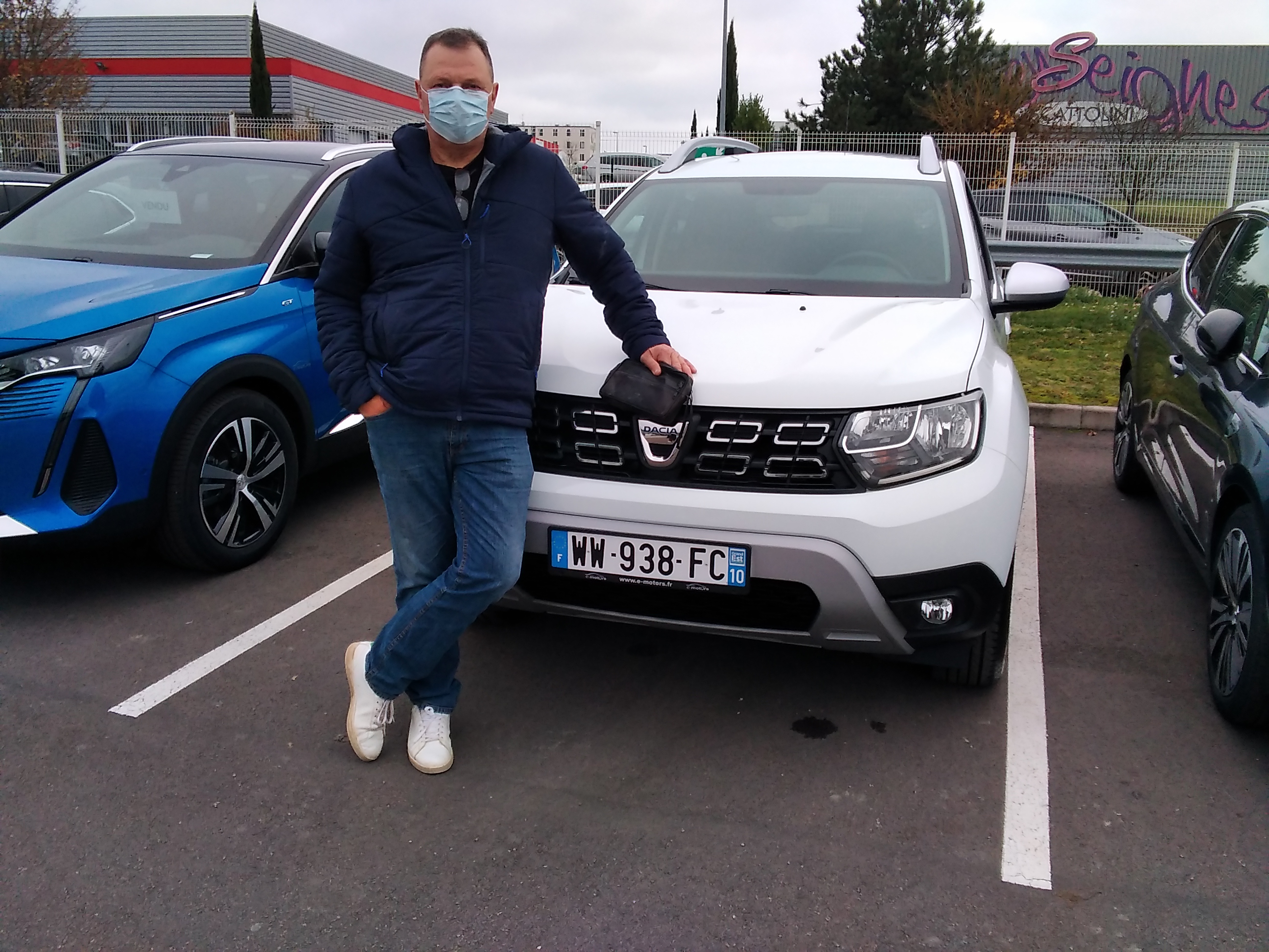 Avis-mandataire-auto-Emotors-Dacia-Duster-Prestige-blue-dci-115-4x4.