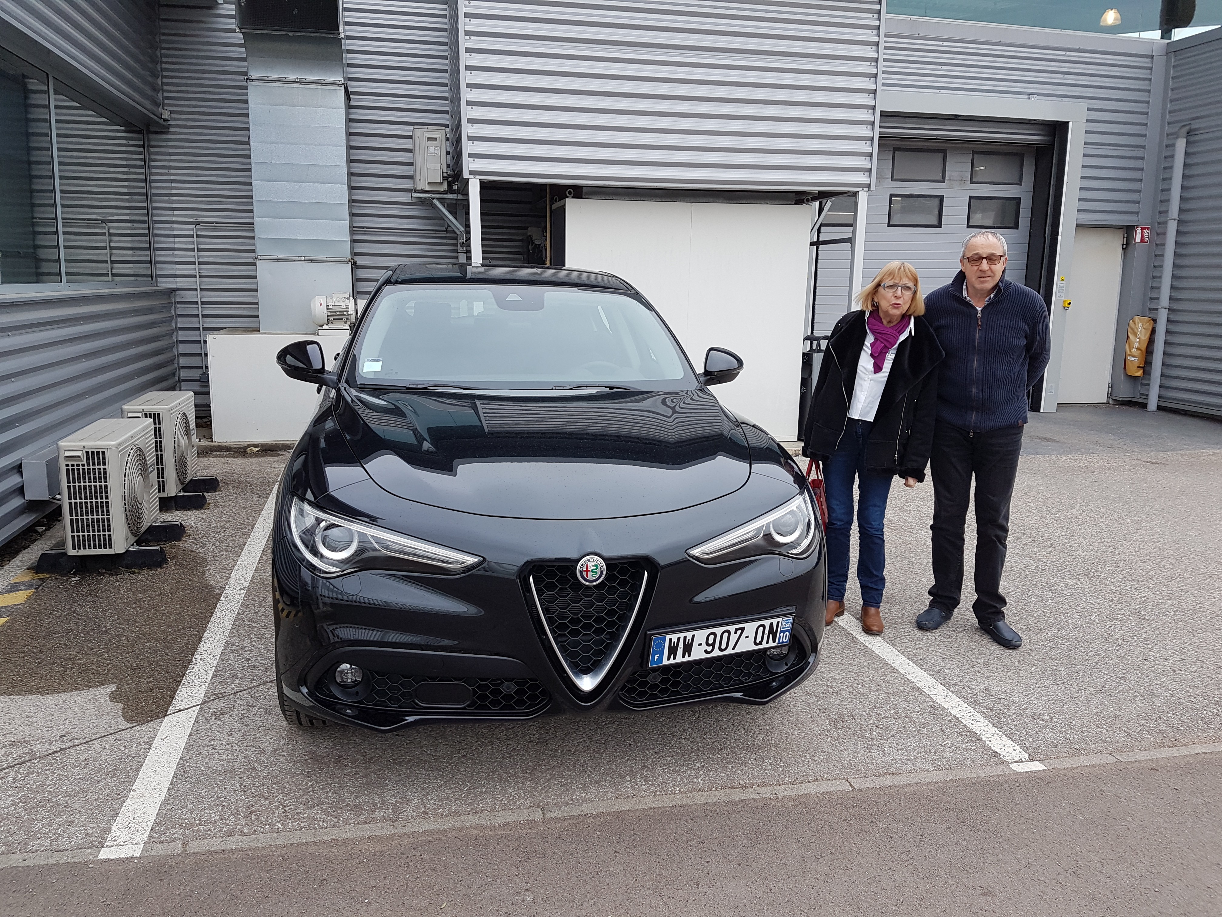 Avis-mandataire-auto-Emotors-Alfa romeo-Stelvio-Super-jtdm-180-at8-4x2.