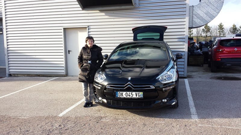 Avis-mandataire-auto-Emotors--Citroen-ds5-so-chic-hdi-115-etg6-.