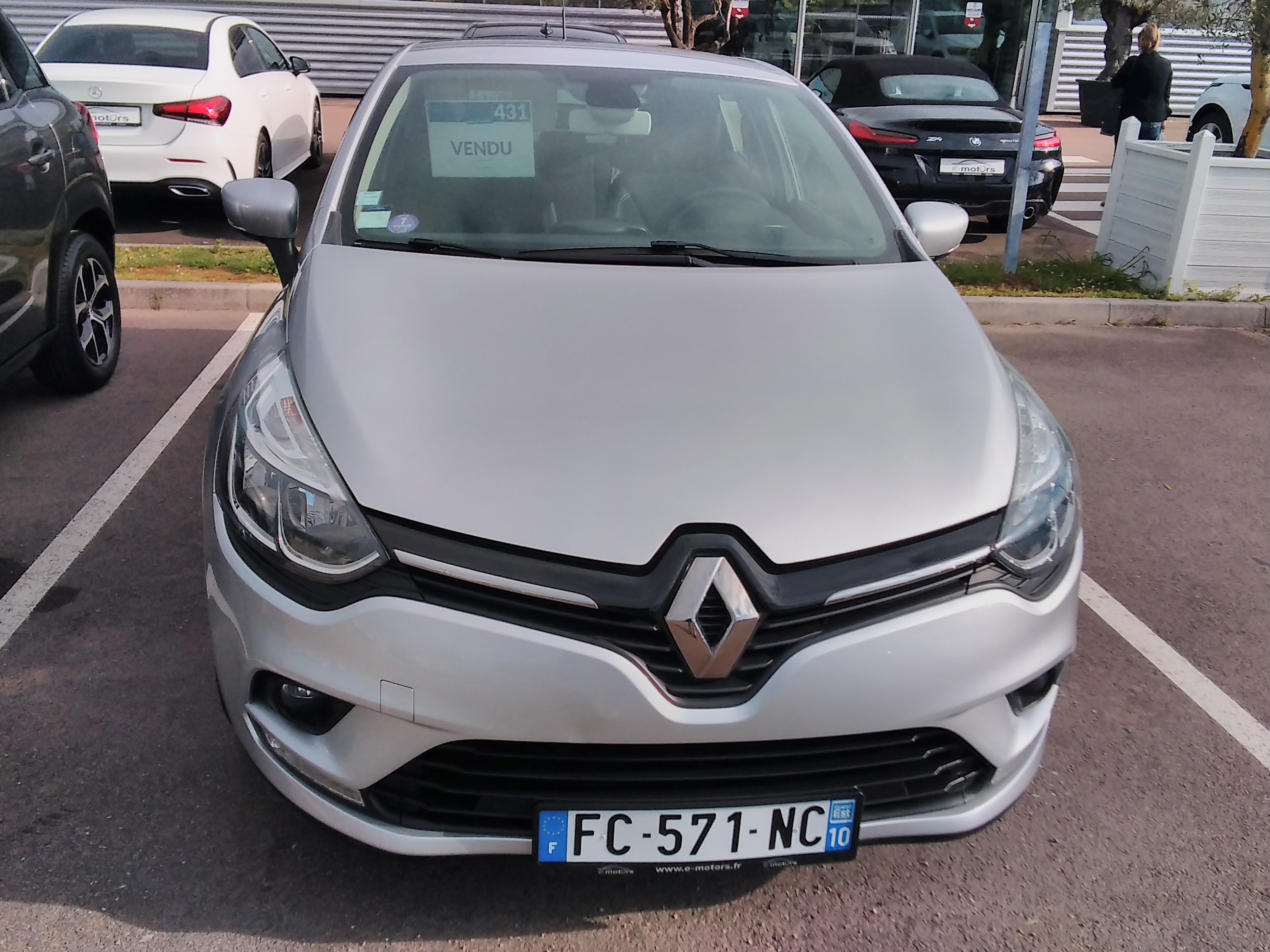 Avis-mandataire-auto-Emotors-Renault-Clio-Zen-tce-90.