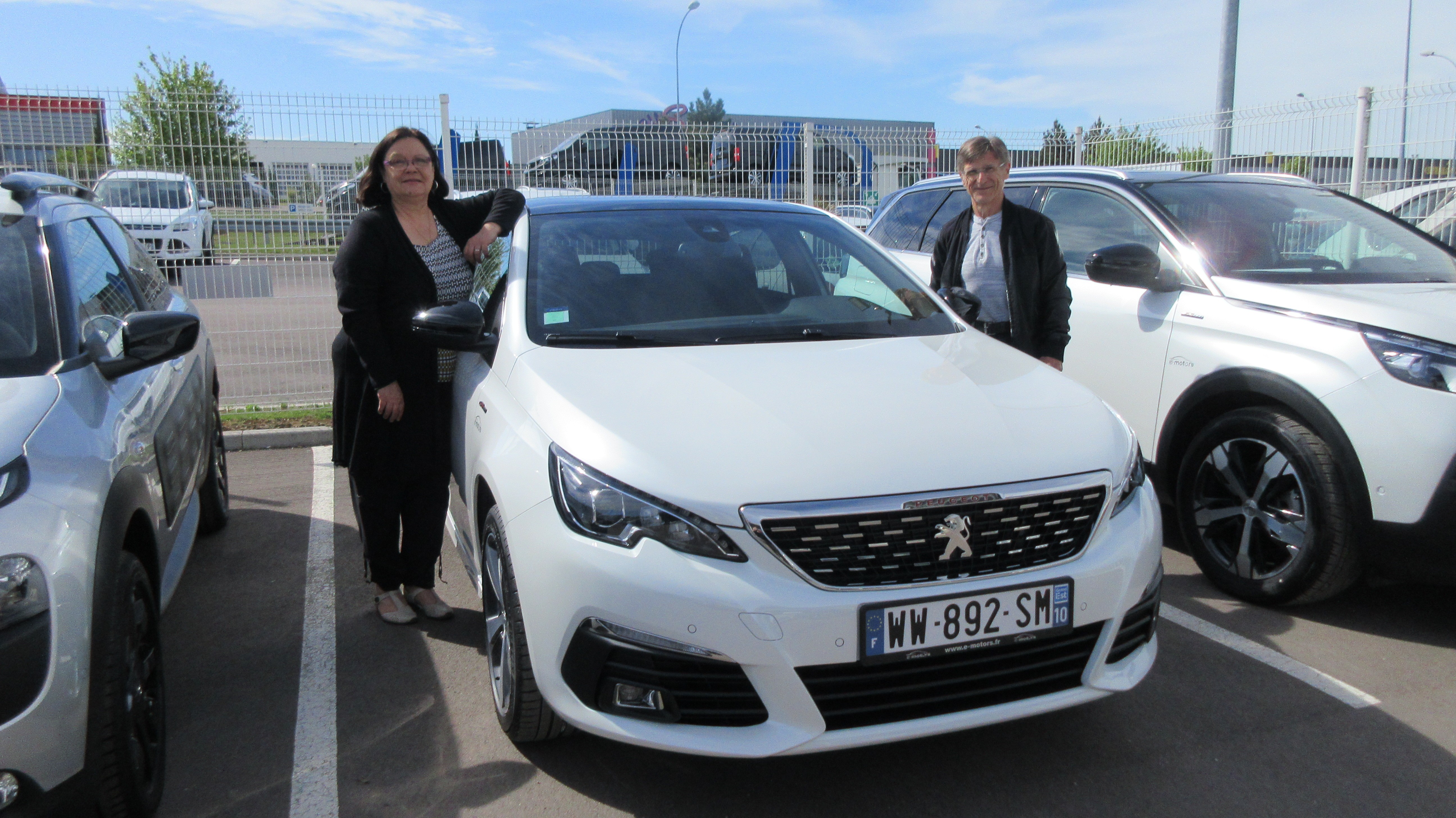 Avis-mandataire-auto-Emotors-Peugeot-308-Gt-line-puretech-130-eat6-s-s.