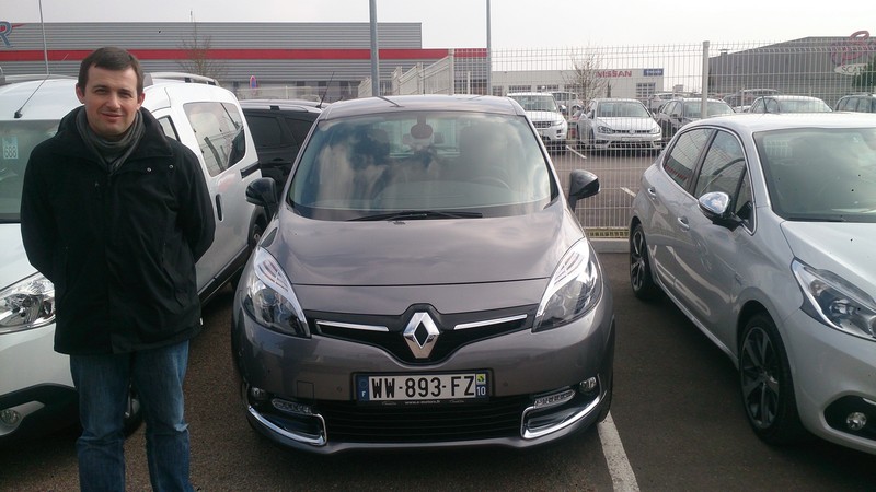 Avis-mandataire-auto-Emotors--Renault-scenic-iii-bose-dci-110-energy-.