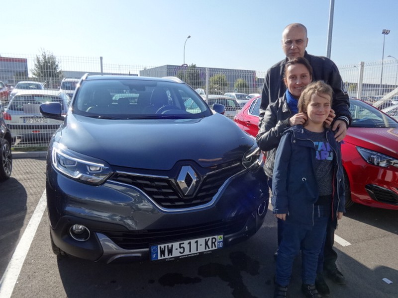 Avis-mandataire-auto-Emotors-Renault-Kadjar-Intens-tce-130-energy-4x2-plus-toit-vitr.