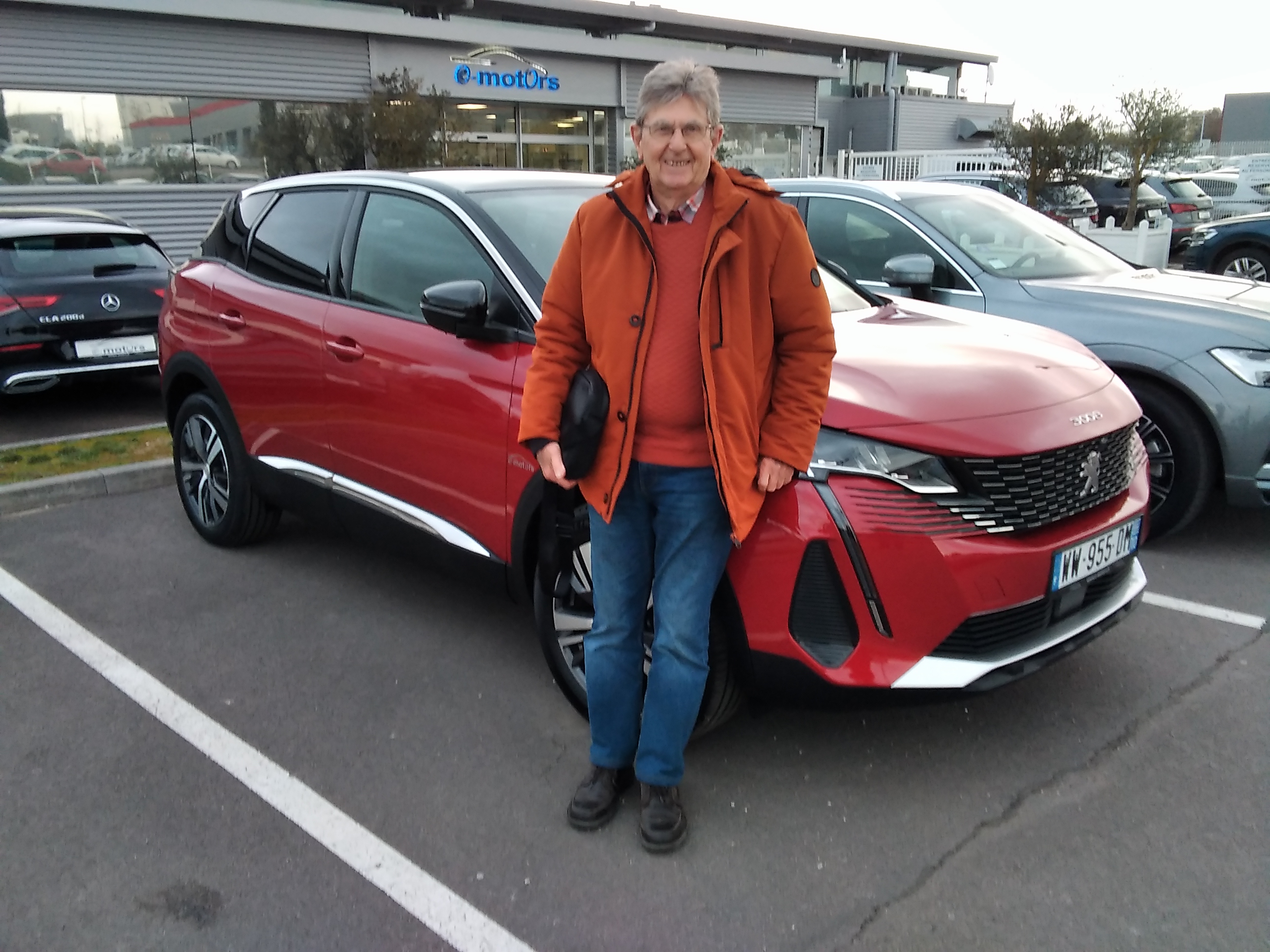 Avis-mandataire-auto-Emotors-Peugeot-3008-Allure-pack-bluehdi-130-eat8.