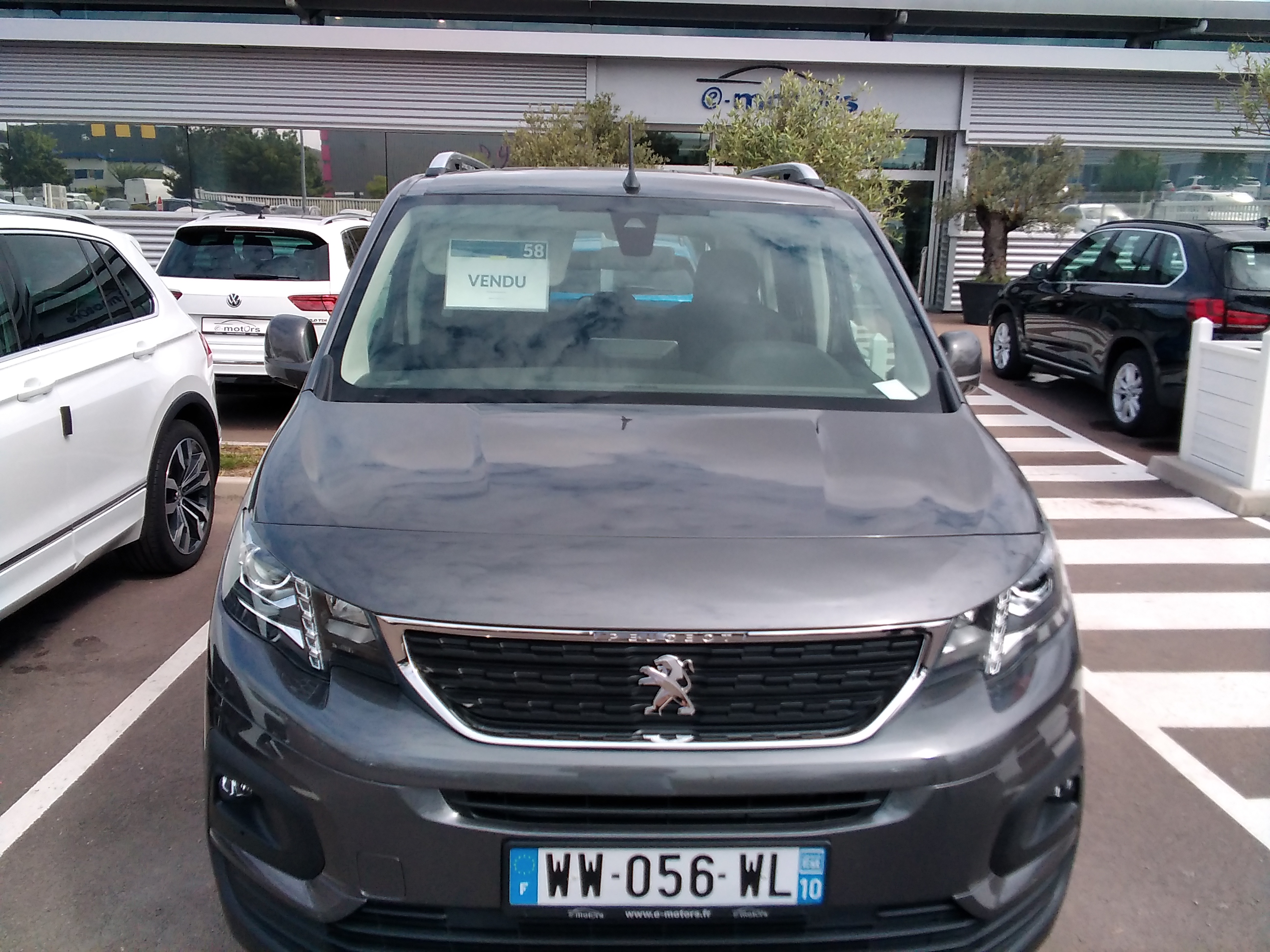 Avis-mandataire-auto-Emotors-Peugeot-Rifter-Standard-allure-bluehdi-130-s-s.