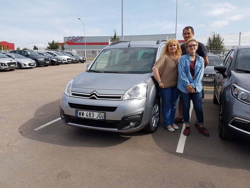 Avis-mandataire-auto-Emotors-Citroen-Berlingo-multispace-Shine-bluehdi-120-s-s.