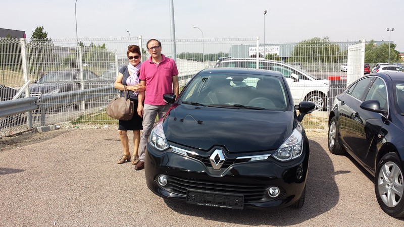 Avis-mandataire-auto-Emotors--Renault-clio-iv-zen-sur-quip-dci-90-plus-gps-plus-jantes-alliages-plus-radar-arri-re-.