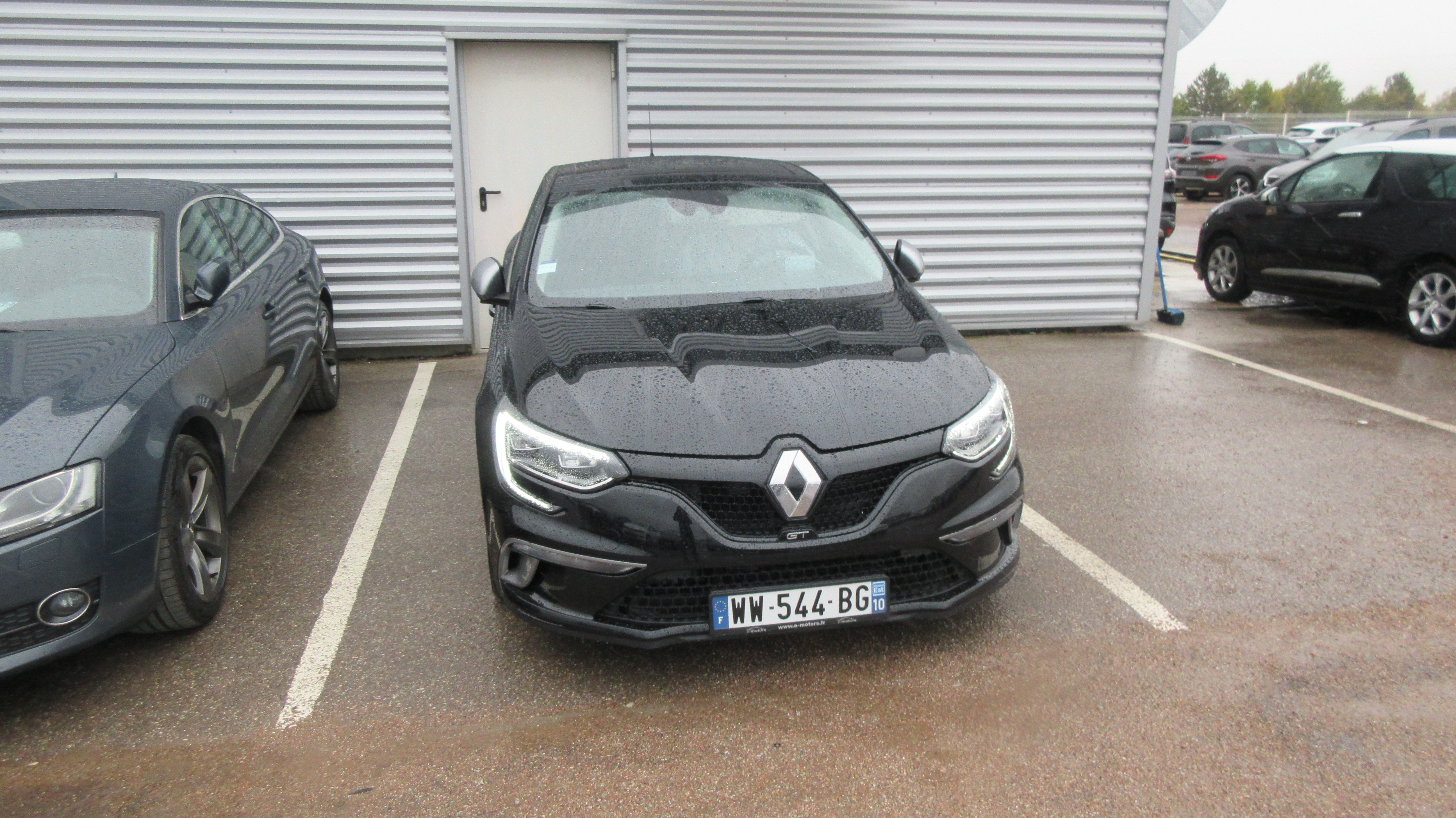Avis-mandataire-auto-Emotors-Renault-Megane-iv-berline-M-gane-iv-berline-gt-tce-205-energy-edc-plus-bose-toit-vitr.