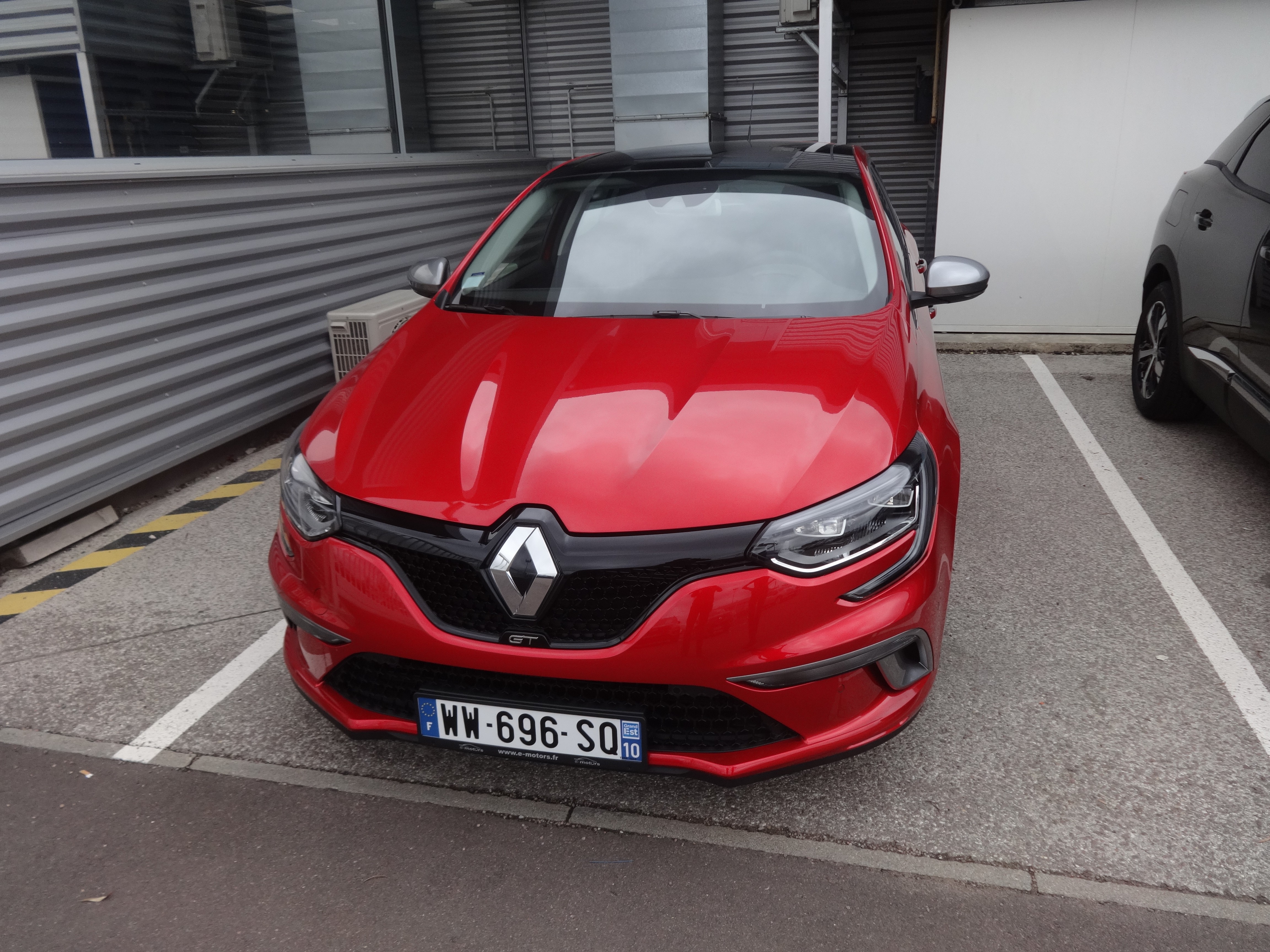 Avis-mandataire-auto-Emotors-Renault-Megane-iv-berline-M-gane-iv-berline-gt-tce-205-energy-edc.