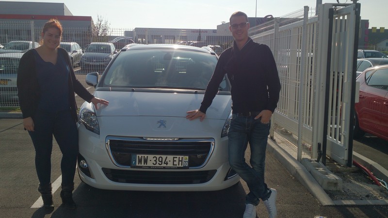 Avis-mandataire-auto-Emotors--Peugeot-5008-allure-bluehdi-120-plus-7places-.