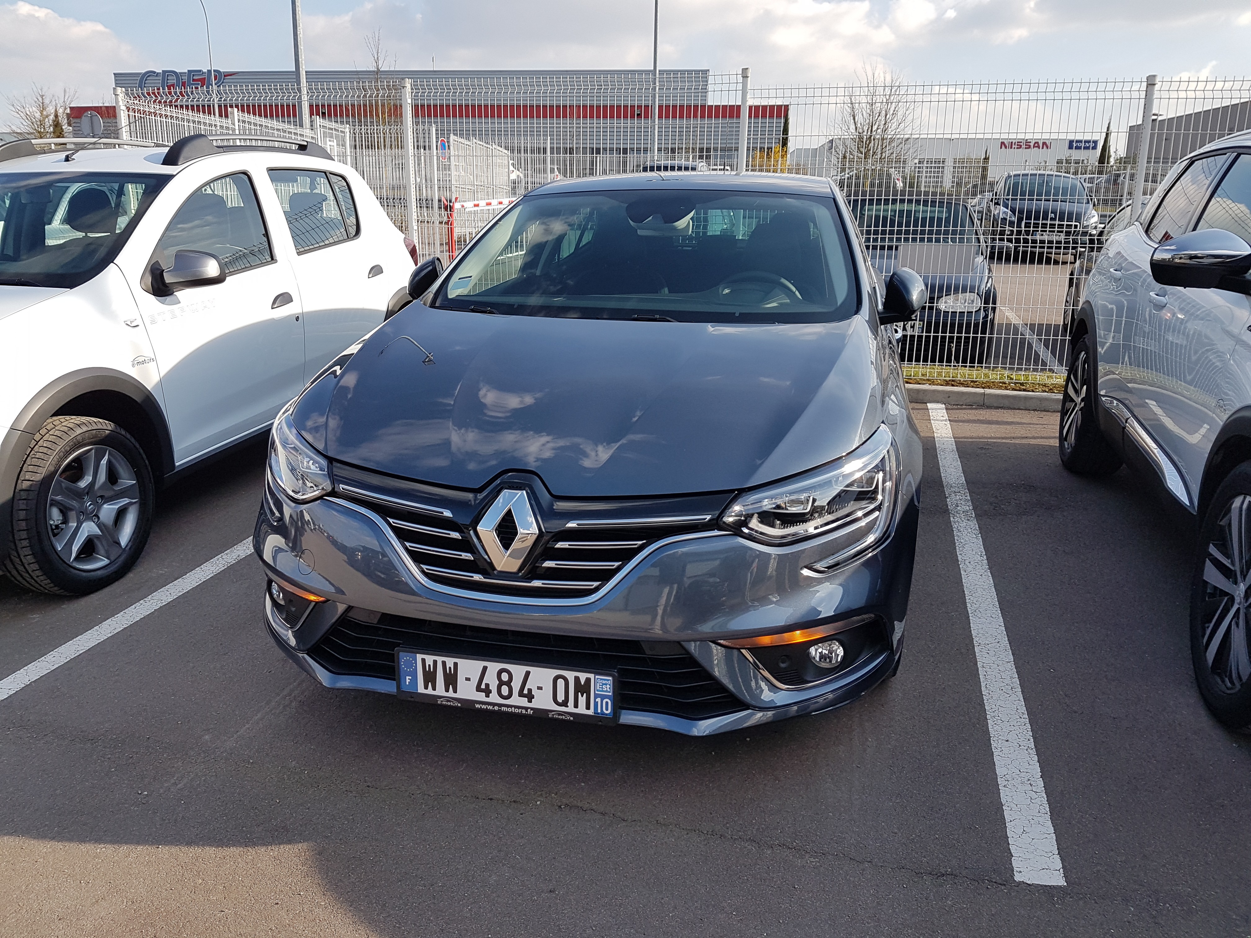 Avis-mandataire-auto-Emotors-Renault-Megane-iv-berline-M-gane-iv-berline-intens-tce-130-energy-plus-jantes-18.