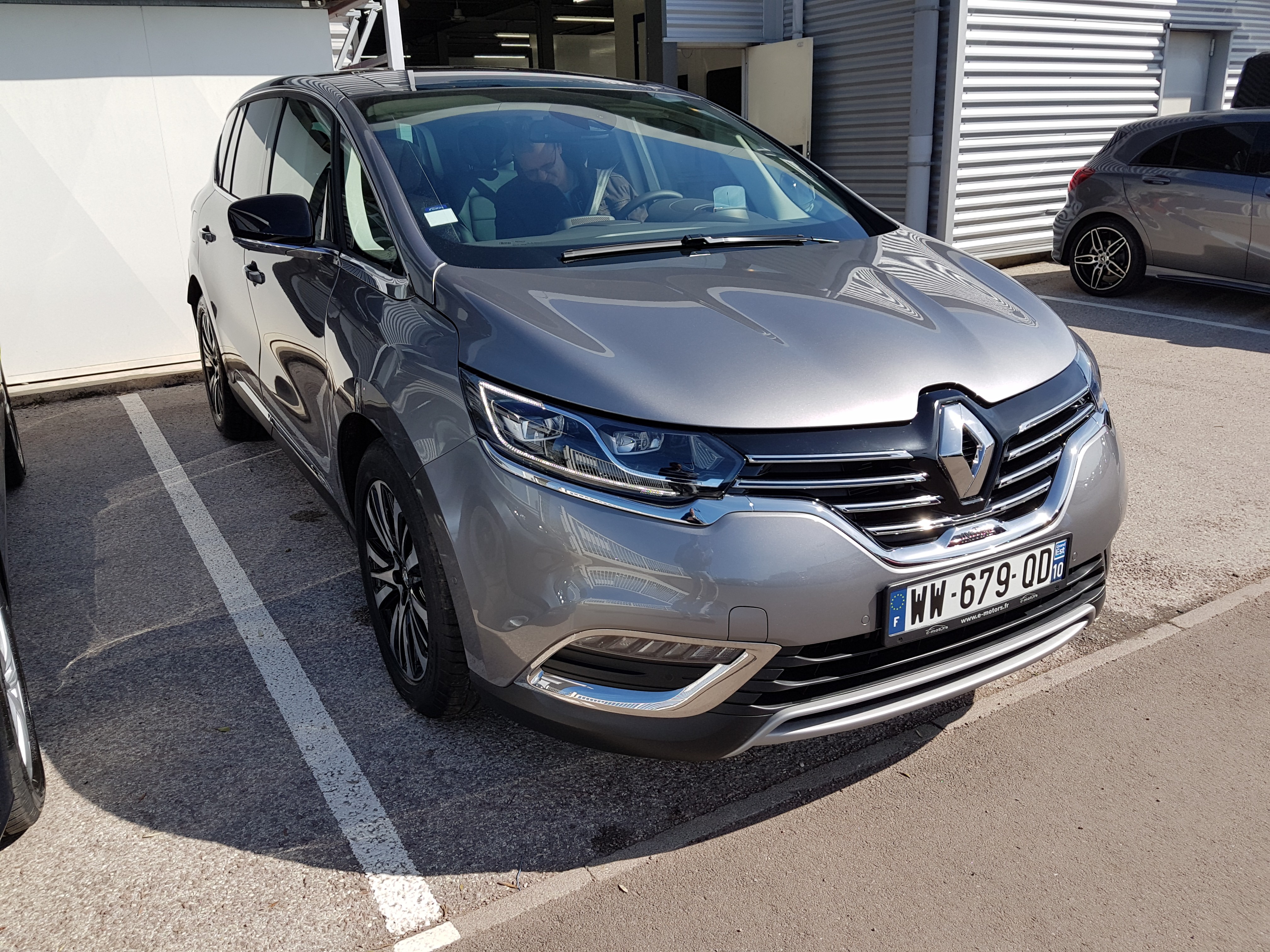 Avis-mandataire-auto-Emotors-Renault-Espace-Initiale-paris-dci-160-edc-energy.