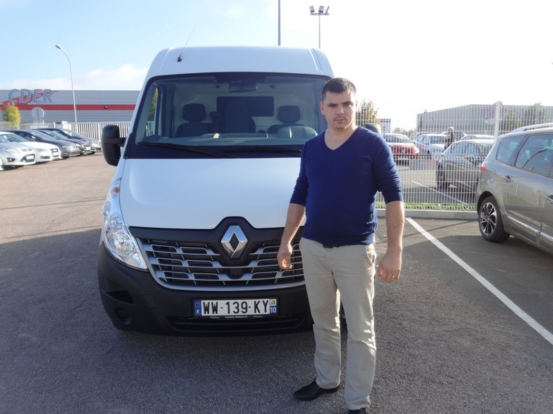 Avis-mandataire-auto-Emotors-Renault-Master-fourgon-Confort-l2h2-3-5t-2-3-dci-125-plus-clim.
