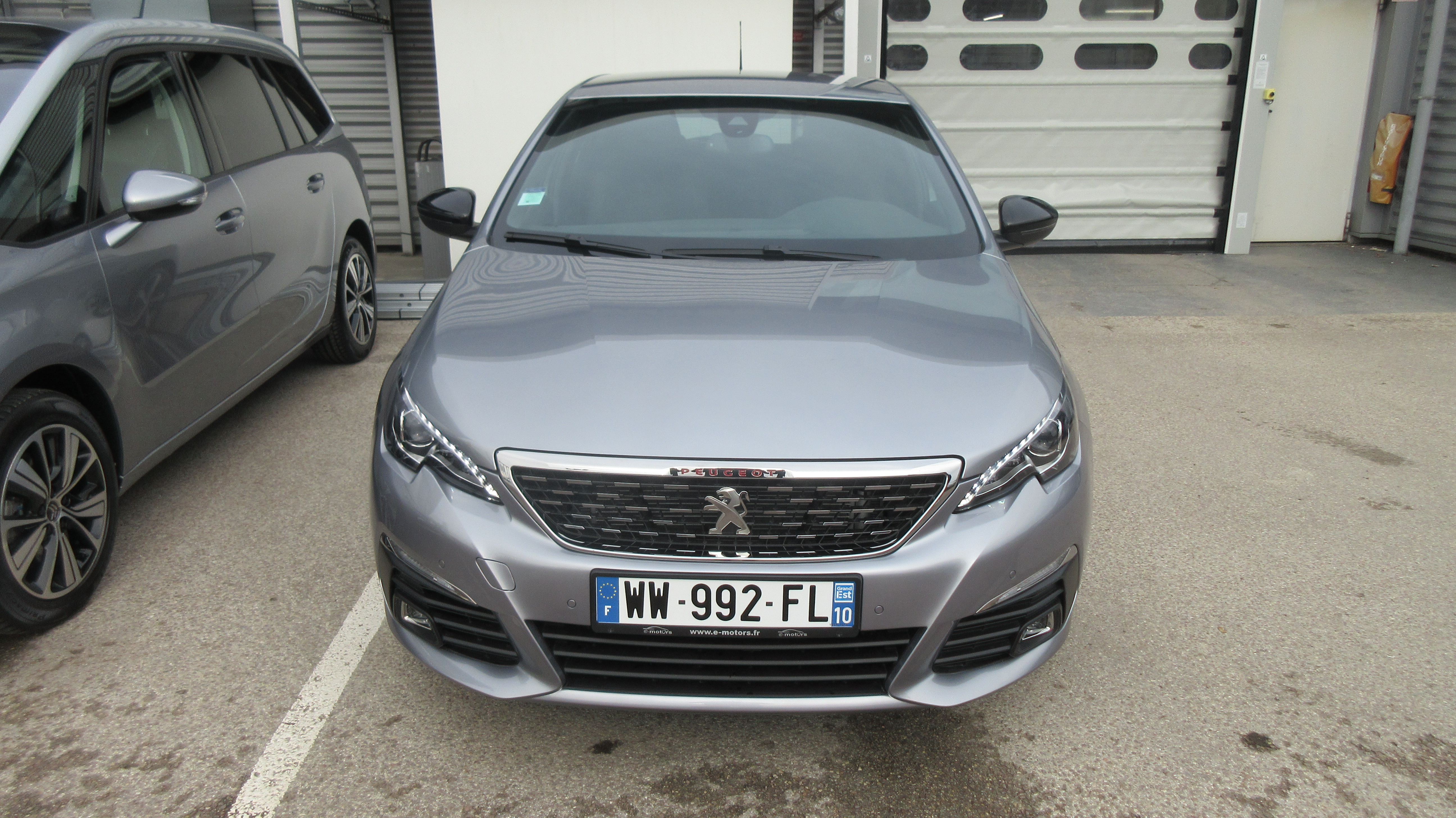 Avis-mandataire-auto-Emotors-Peugeot-308-Gt-line-puretech-130-s-s-eat6.