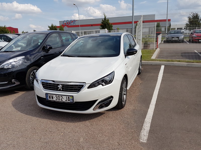 Avis-mandataire-auto-Emotors-Peugeot-308-Gt-line-bluehdi-120-eat-plus-toit-vitr.
