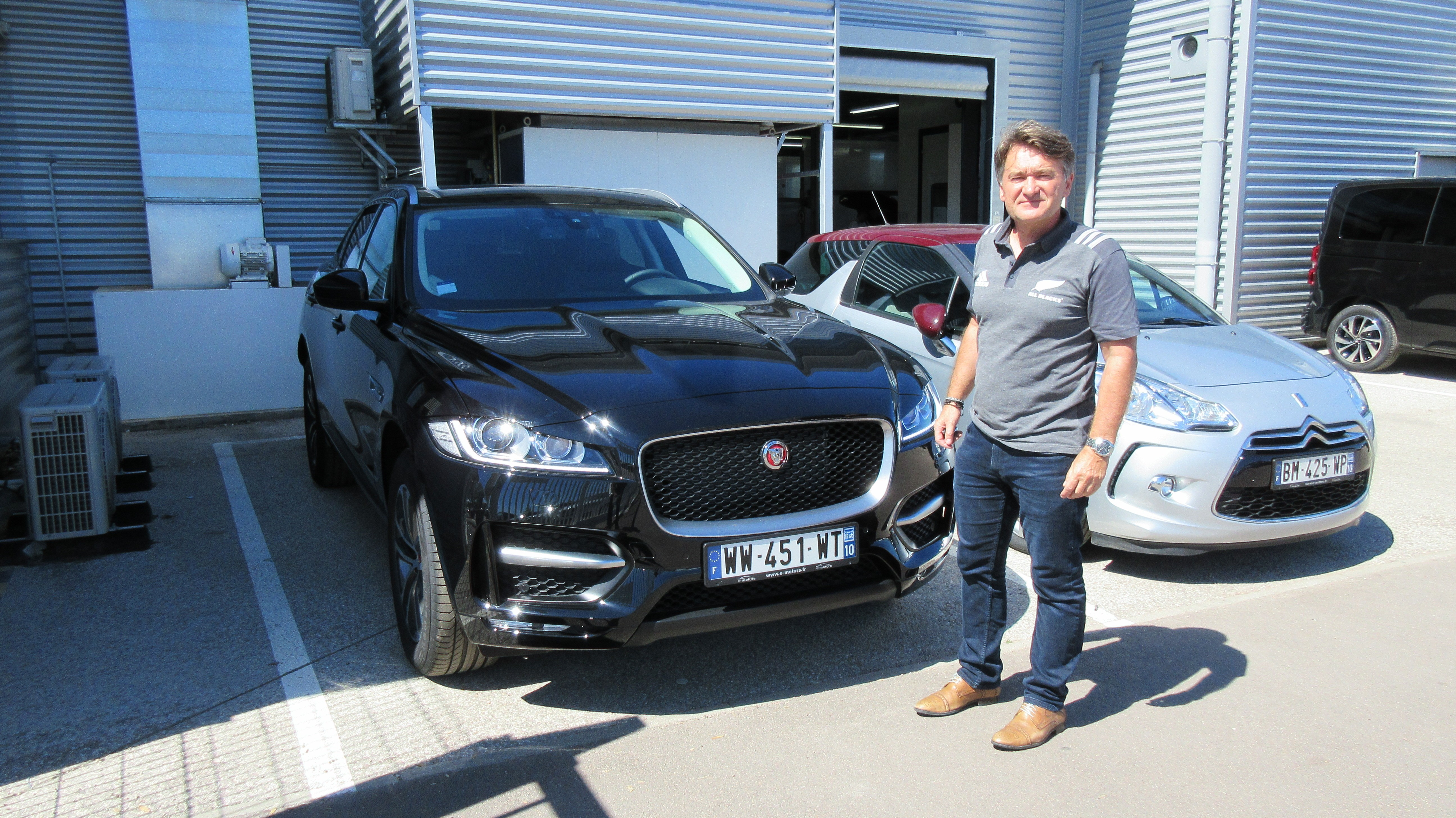 Avis-mandataire-auto-Emotors-Jaguar-F-pace-R-sport-d-180-awd-bva8.