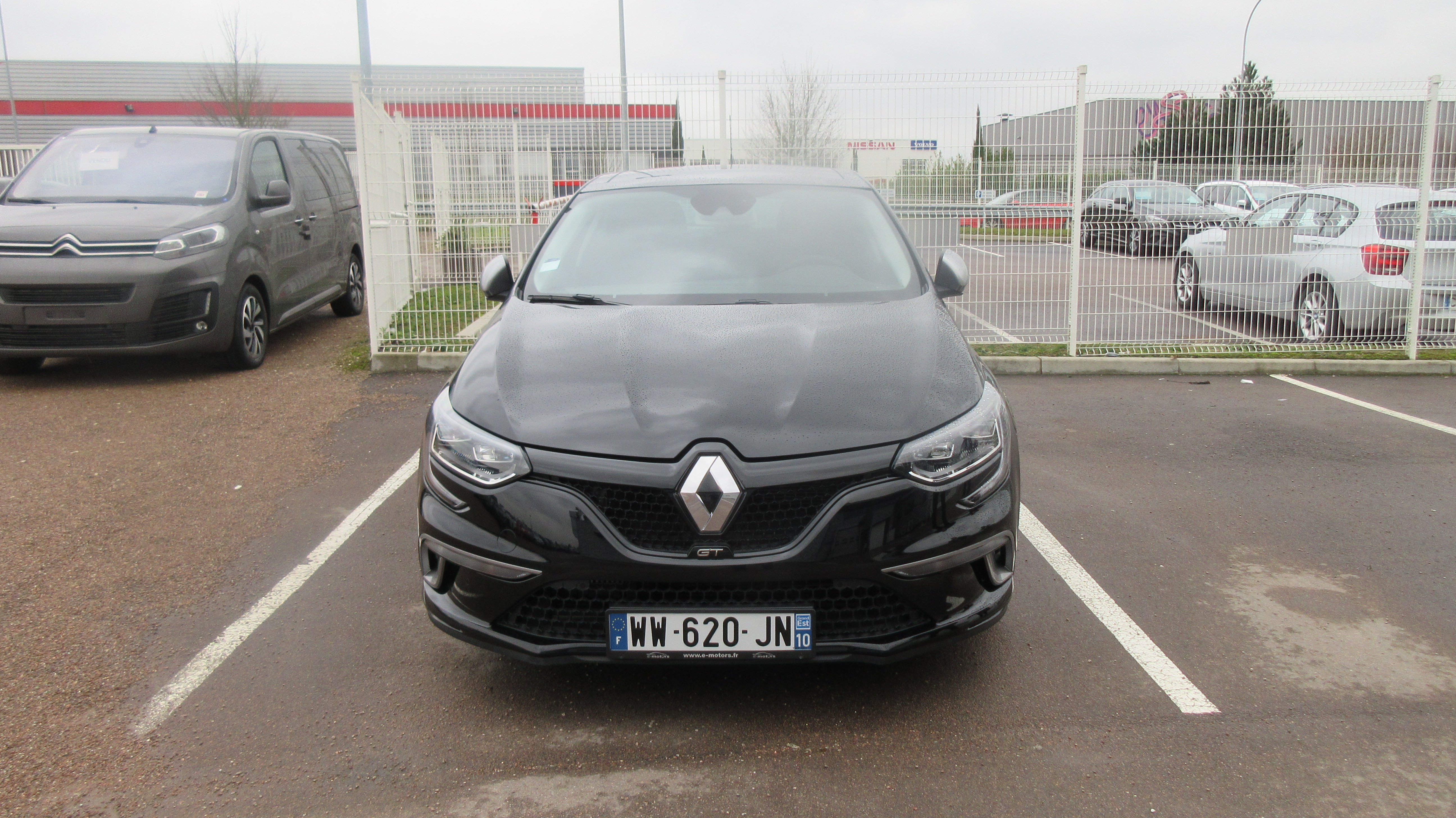 Avis-mandataire-auto-Emotors-Renault-Megane-iv-berline-M-gane-iv-berline-gt-tce-205-energy-edc-plus-toit-vitr-park-assist-bose.