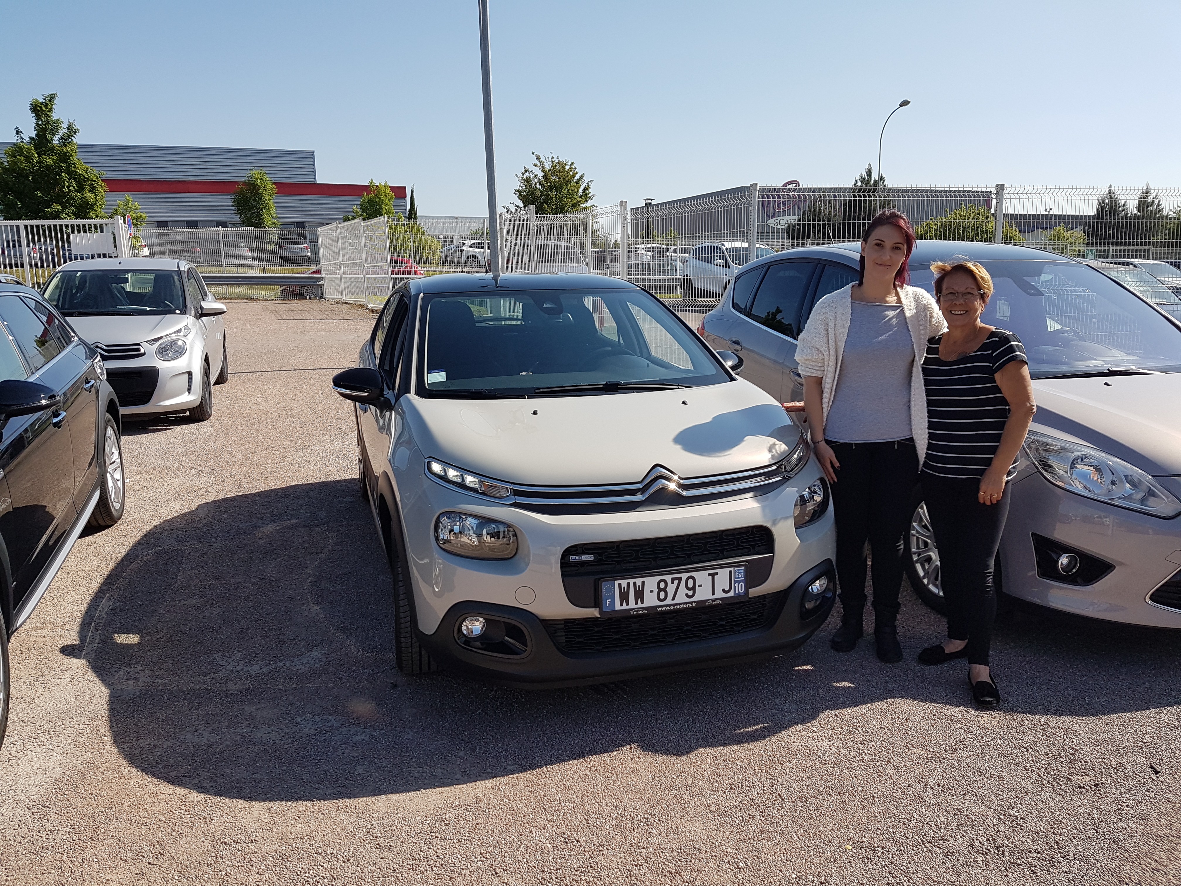Avis-mandataire-auto-Emotors-Citroen-C3-Shine-puretech-82-plus-connectedcam.