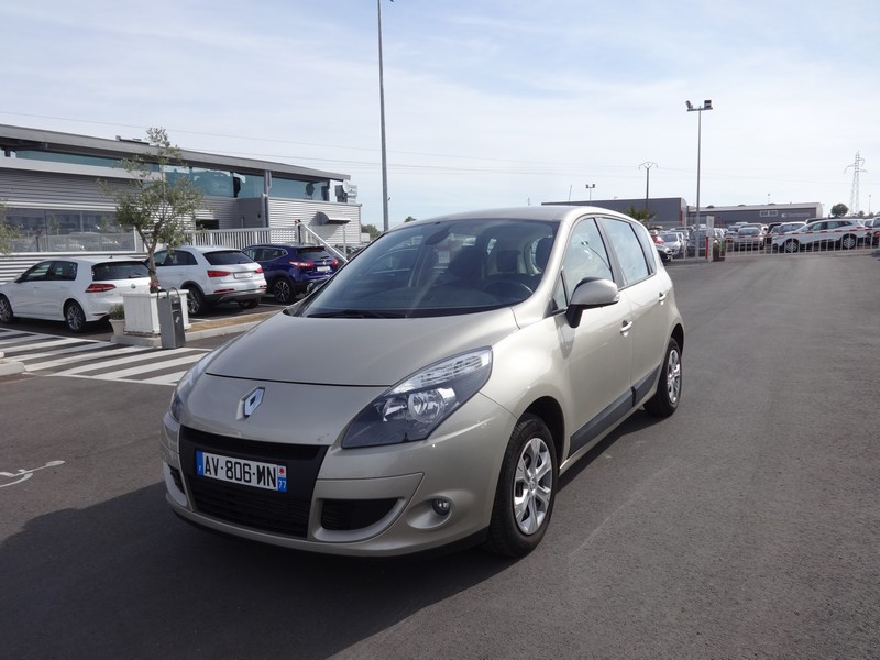 Avis-mandataire-auto-Emotors--Renault-scenic-iii-expression-dci-105-.