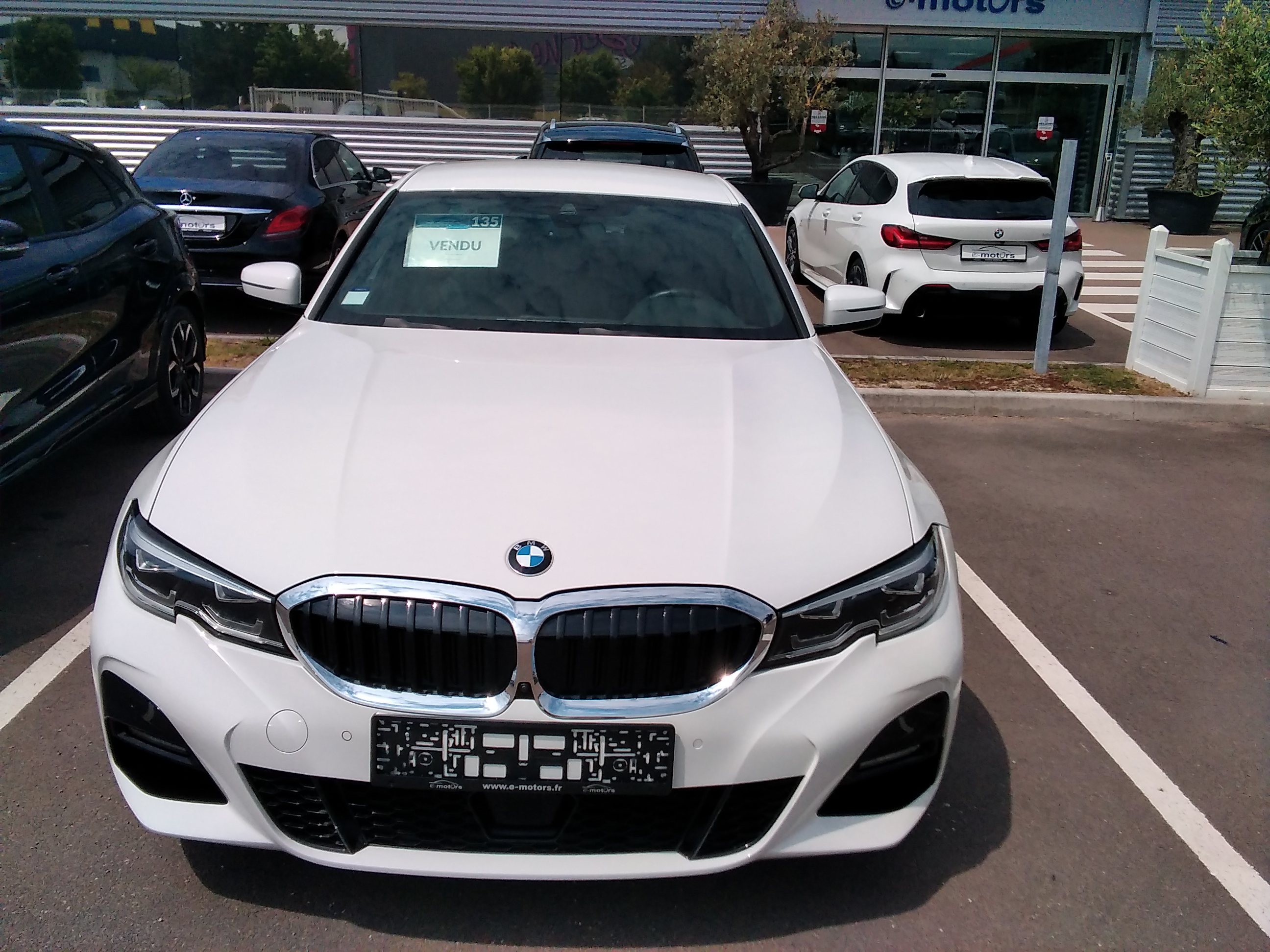 Avis-mandataire-auto-Emotors-Bmw-Serie-3-320d-m-sport-190-automatique-plus-jantes-alu-19-plus-si-ges-avant-chauffants.