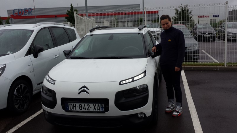 Avis-mandataire-auto-Emotors--Citroen-c4-cactus-shine-hdi-100-5portes-.