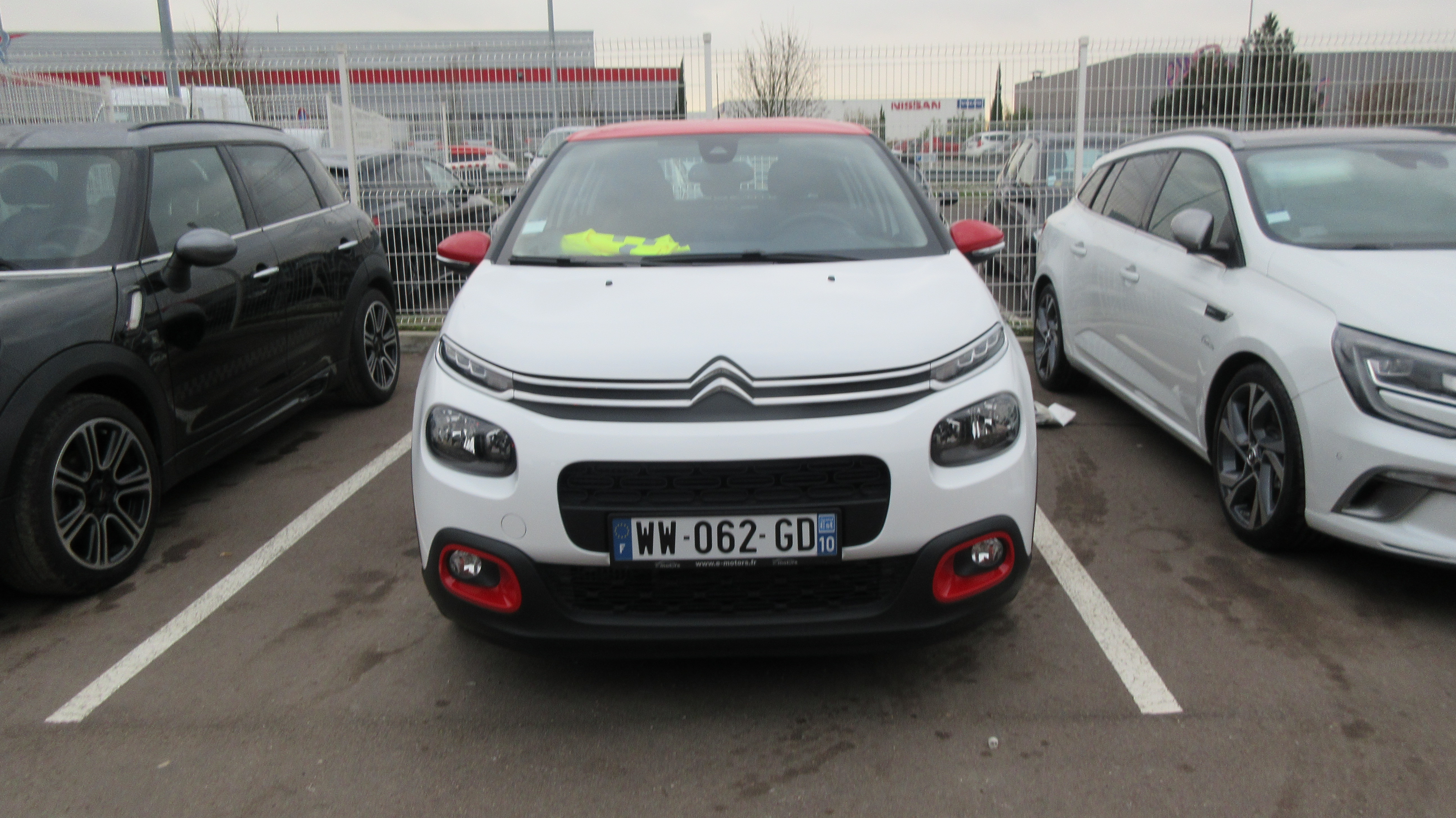 Avis-mandataire-auto-Emotors-Citroen-C3-Shine-puretech-110-s-s-eat6.