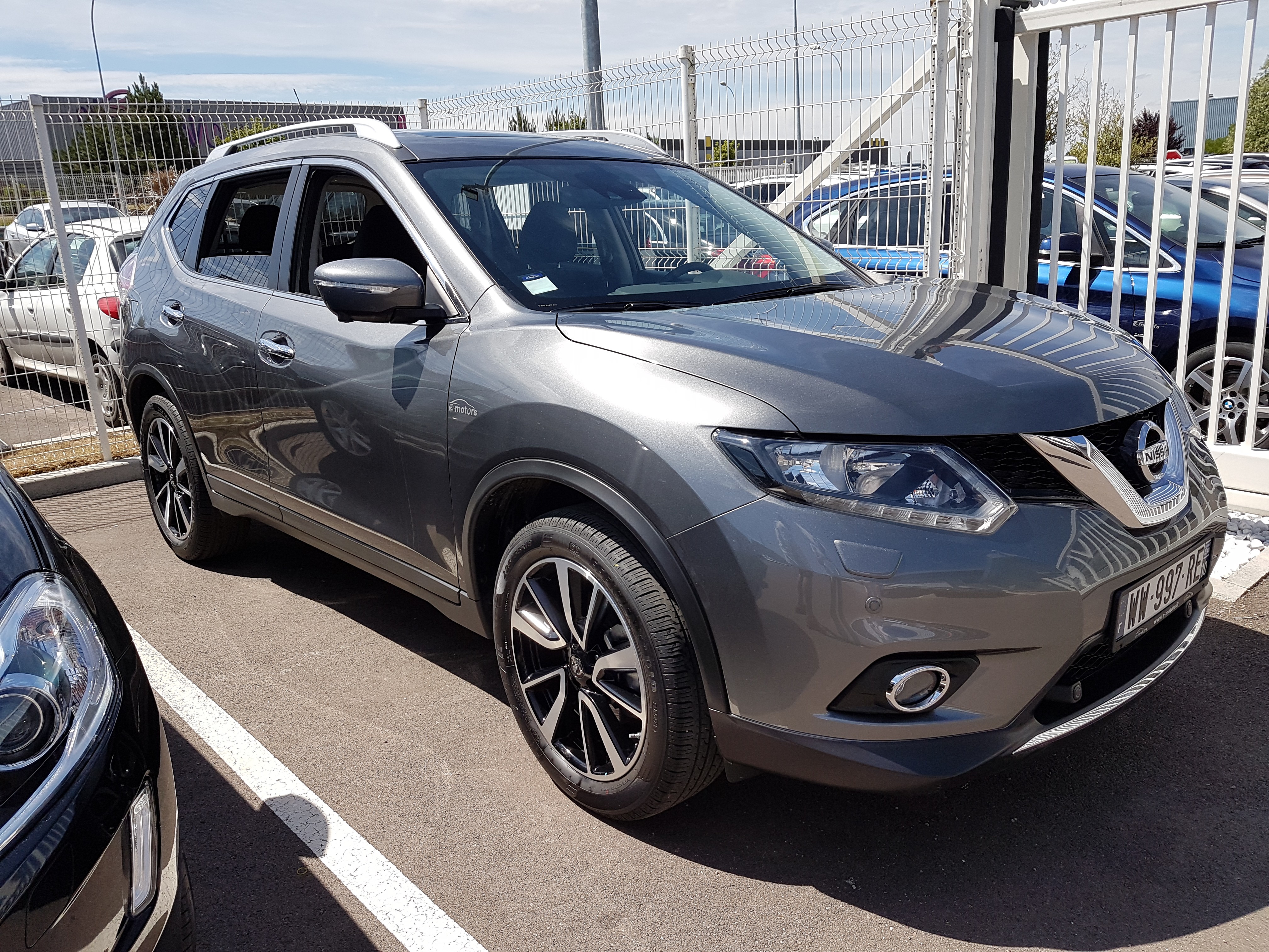 Avis-mandataire-auto-Emotors-Nissan-X-trail-N-connecta-dci-130-xtronic-7pl-4x2.