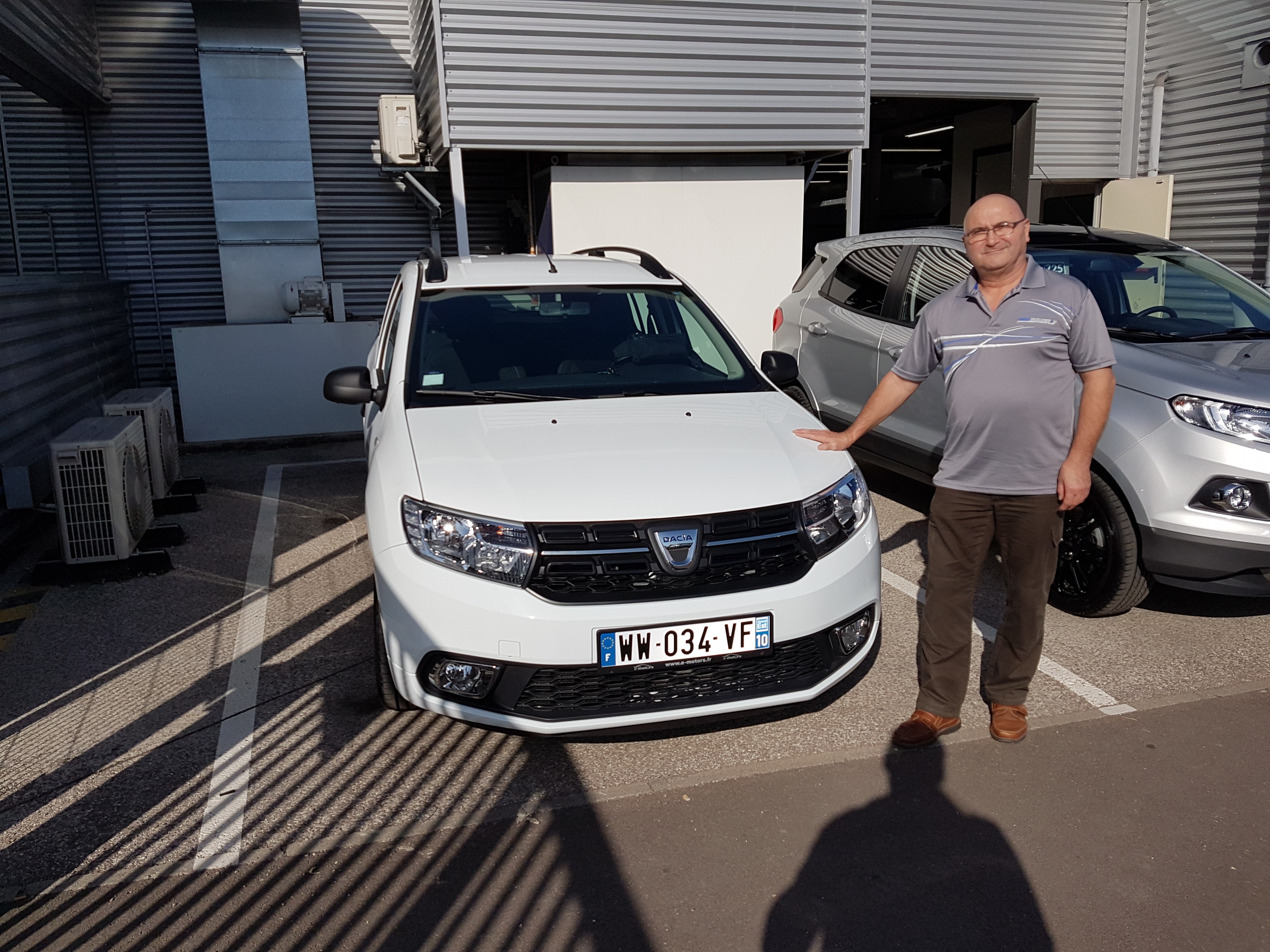 Avis-mandataire-auto-Emotors-Dacia-Logan-mcv-1-2-16v-75.