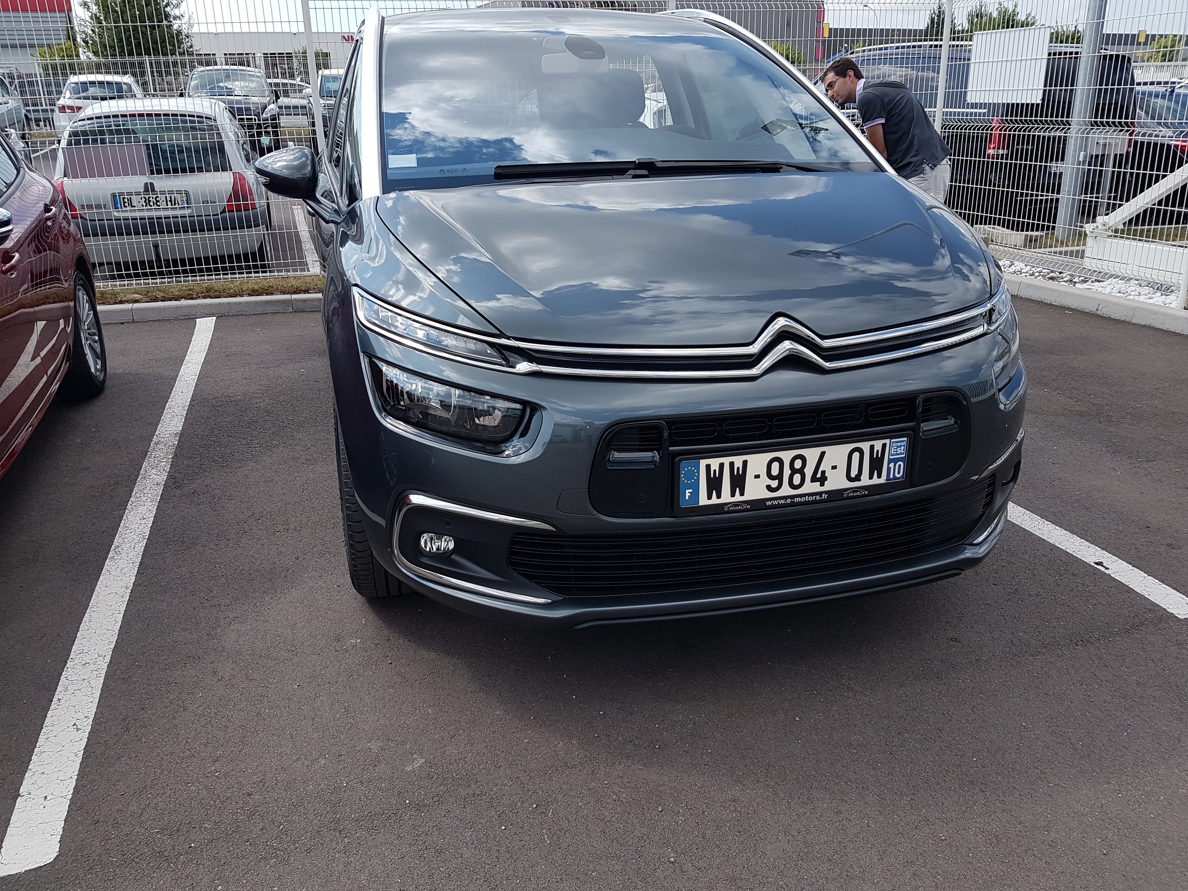 Avis-mandataire-auto-Emotors-Citroen-Grand-c4-picasso-Feel-bluehdi-120.