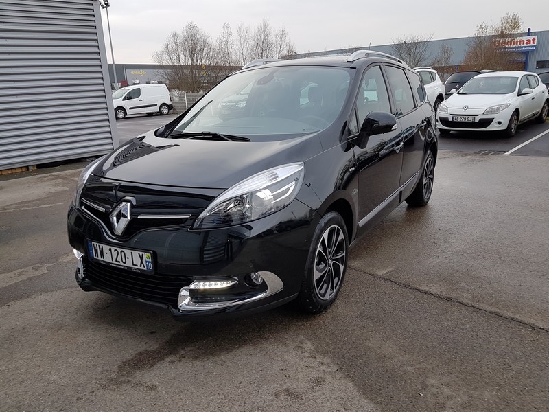 Avis-mandataire-auto-Emotors-Renault-Grand-scenic-Grand-sc-nic-iii-bose-dci-130-energy-7places-plus-toit-vitr-visio.