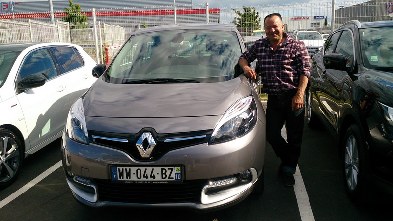 Avis-mandataire-auto-Emotors--Renault-scenic-iii-zen-tce-115-energy-.