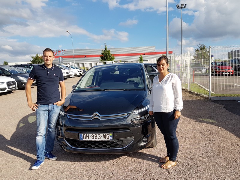 Avis-mandataire-auto-Emotors-Citroen-C4-picasso-Intensive-e-hdi-115.