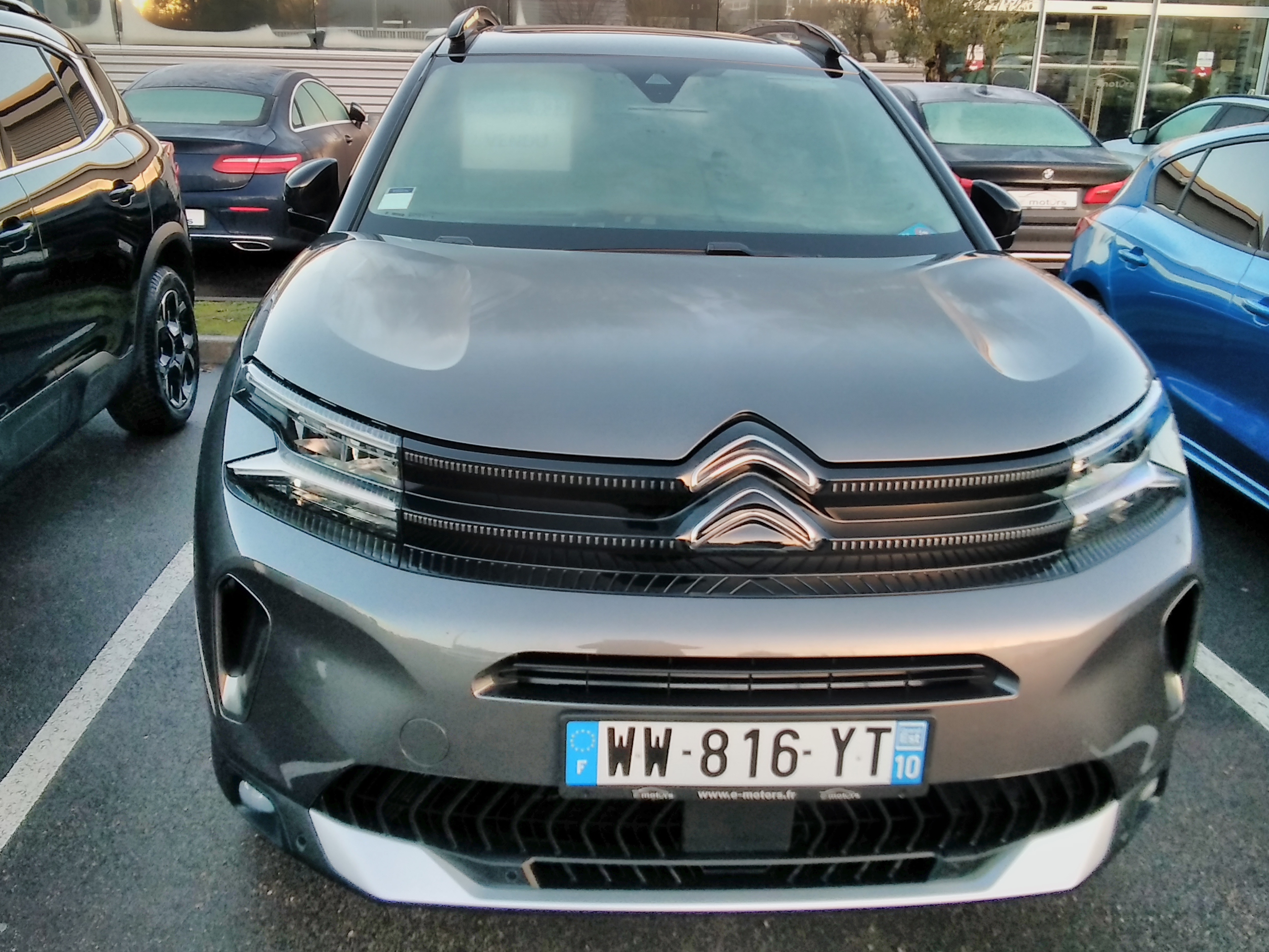 Avis-mandataire-auto-Emotors-Citroen-C5-aircross-Hdi-130-eat8-shine-pack-plus-toit-plus-pneus-4-saisons.