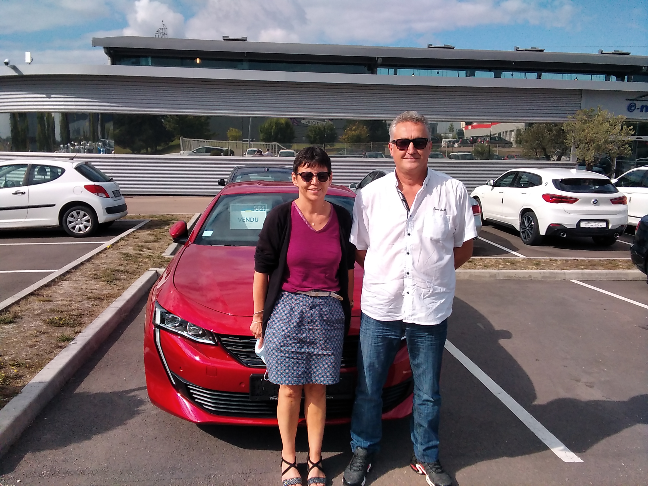 Avis-mandataire-auto-Emotors-Peugeot-508-Allure-bluehdi-180-eat8.