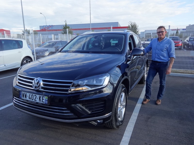 Avis-mandataire-auto-Emotors-Volkswagen-Touareg-V6-tdi-automatique-plus-cuir.