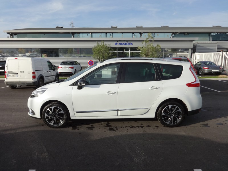 Avis-mandataire-auto-Emotors--Renault-grand-sc-nic-iii-bose-dci-130-energy-7places-.