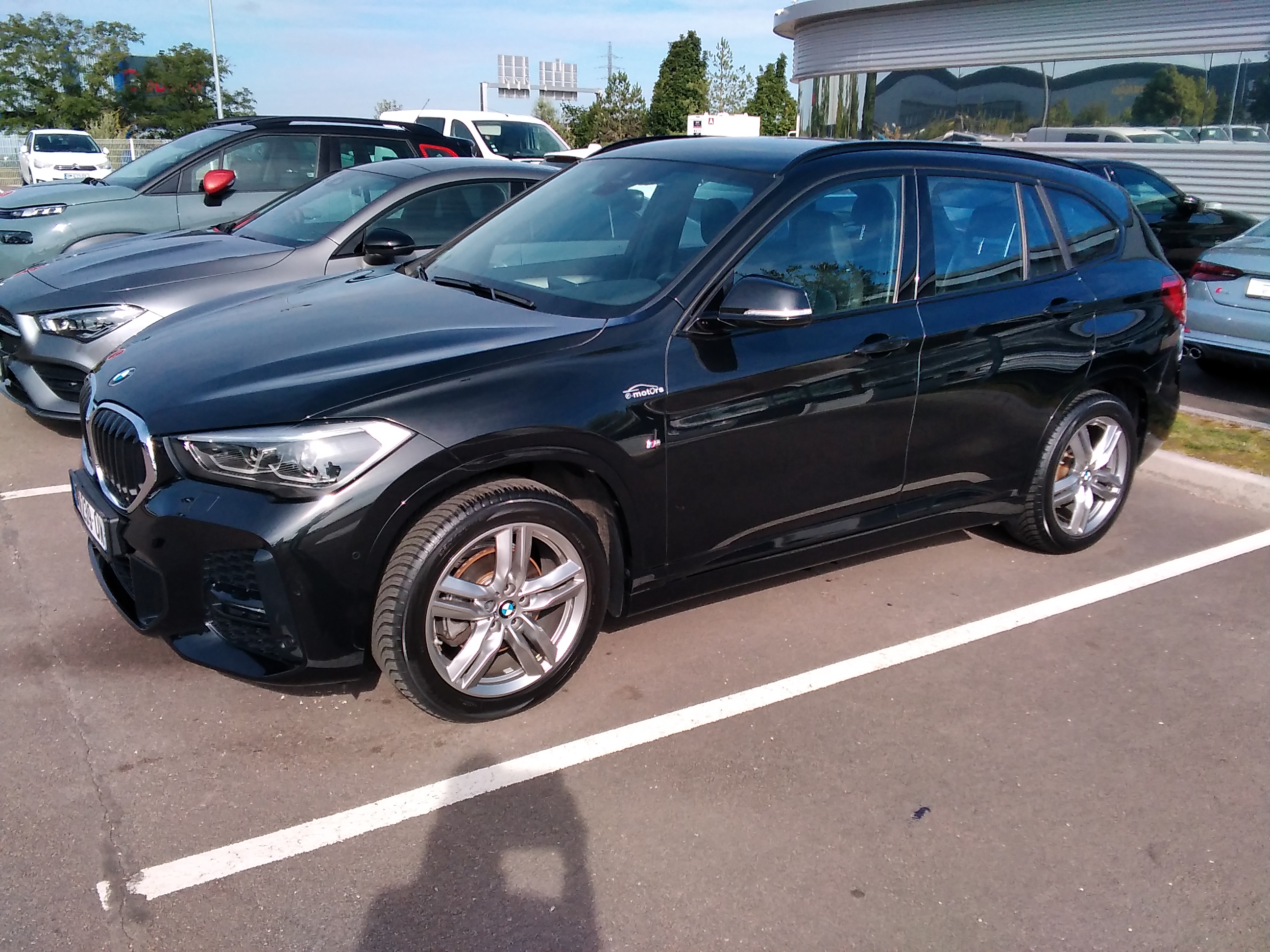 Avis-mandataire-auto-Emotors-Bmw-X1-f48-X1-sdrive-18i-140-ch-dkg7-m-sport.