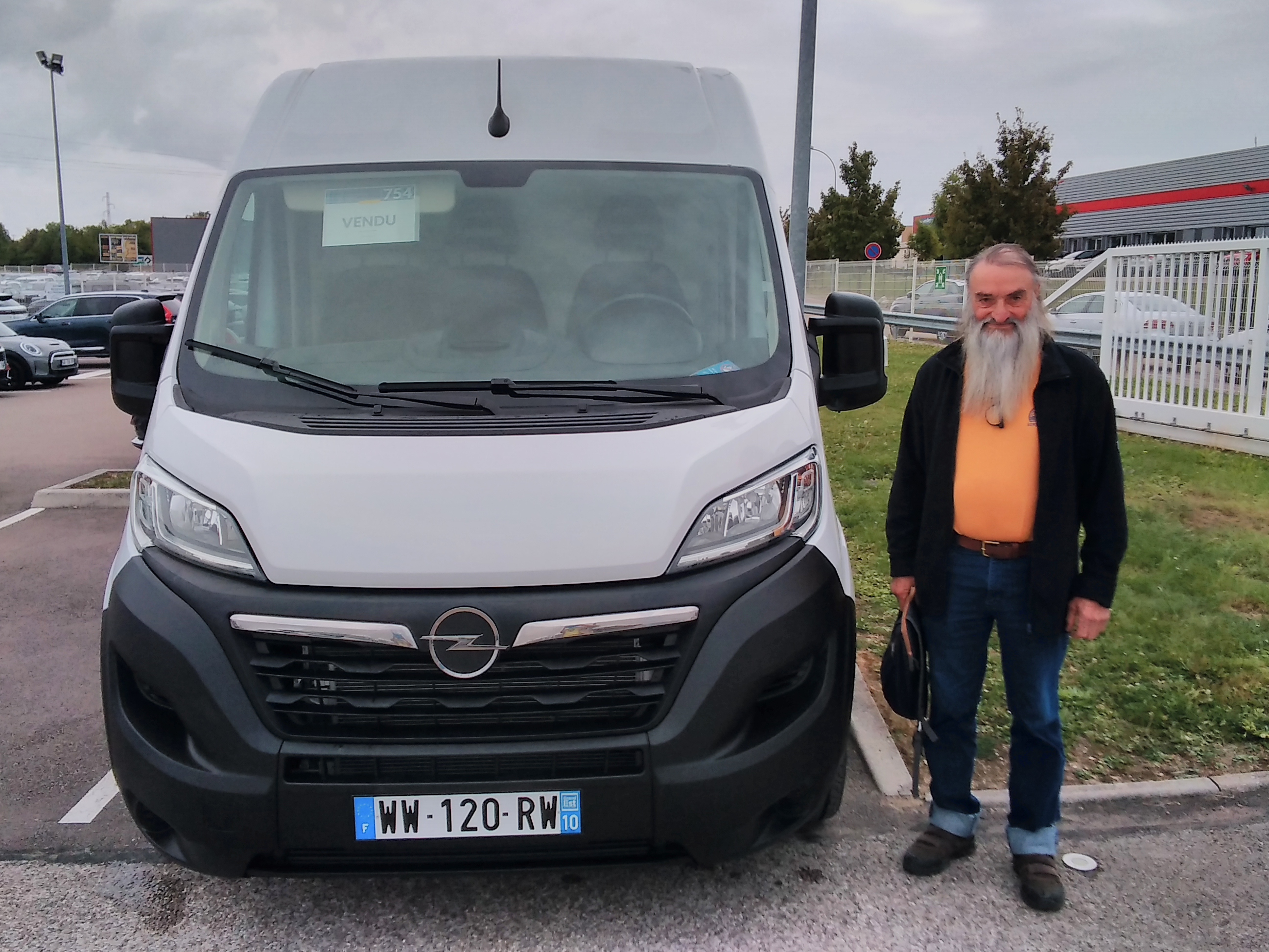 Avis-mandataire-auto-Emotors-Opel-Movano-fourgon-3-5t-l3h2-140-bluehdi-s-s.