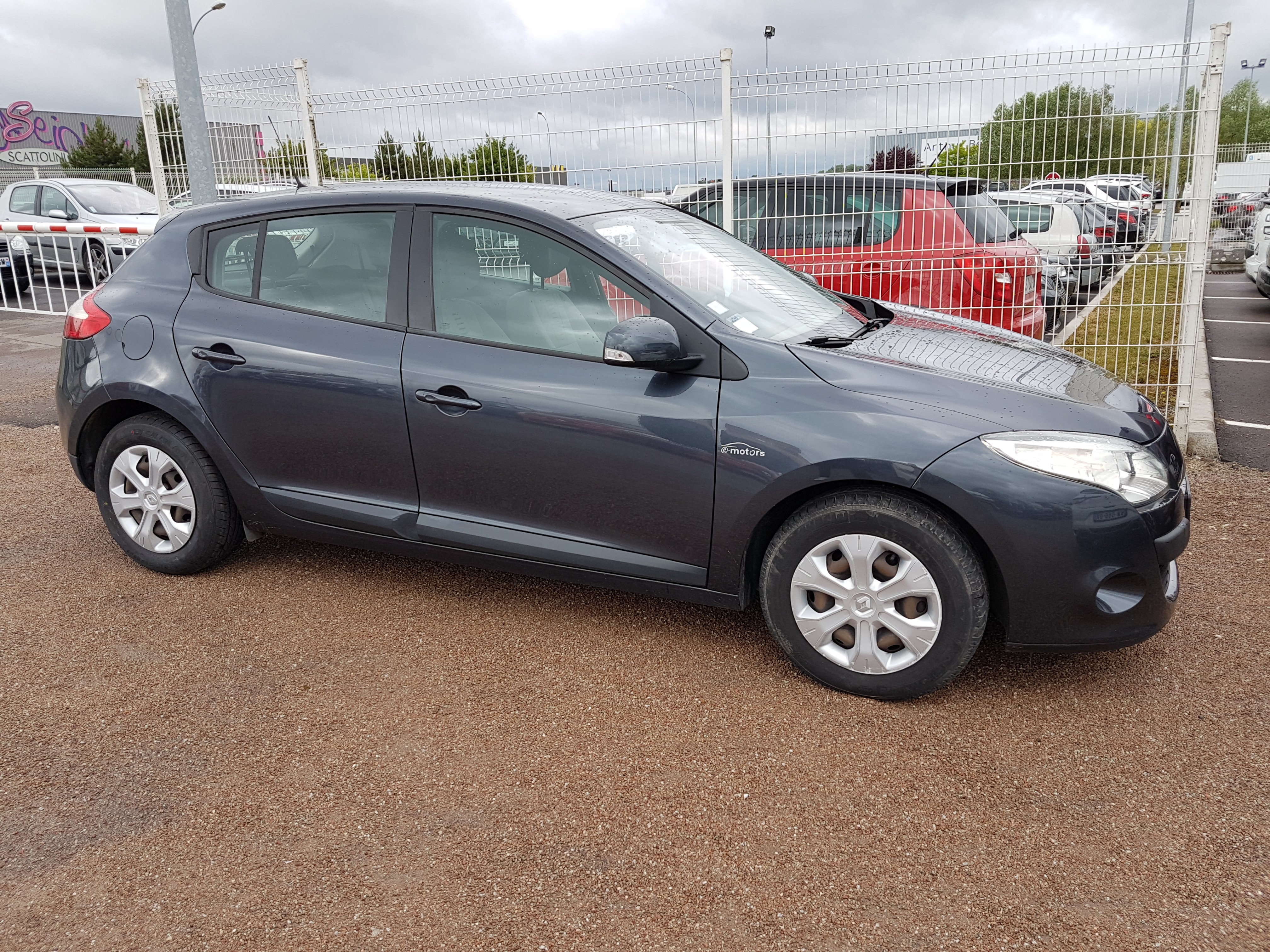 Avis-mandataire-auto-Emotors-Renault-Megane-iii-berline-M-gane-iii-expression-5p-dci-105.