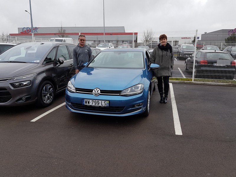 Avis-mandataire-auto-Emotors-Volkswagen-Golf-Carat-tsi-125-dsg7-plus-x-non-5p.