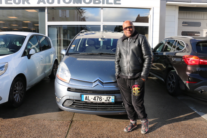 Avis-mandataire-auto-Emotors-Citroen-Grand-c4-picasso-Hdi-110-fap-7-pl-millenium-bmp6.