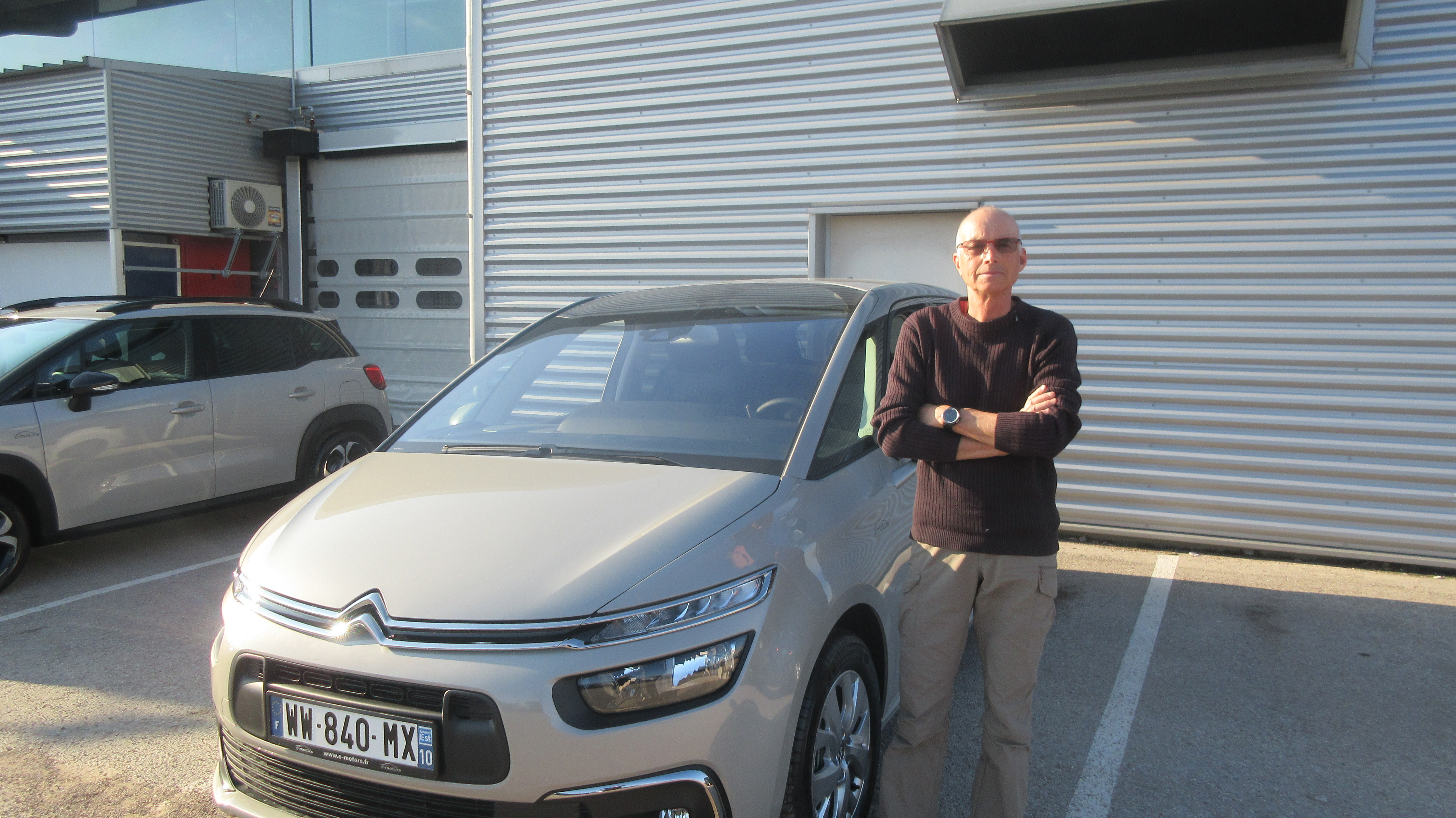 Avis-mandataire-auto-Emotors-Citroen-C4-spacetourer-Feel-puretech-130-s-s-eat8.