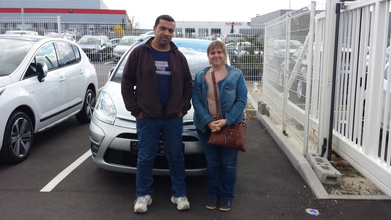 Avis-mandataire-auto-Emotors--Citroen-grand-c4-picasso-millenium-hdi-110-bmp-7places-.