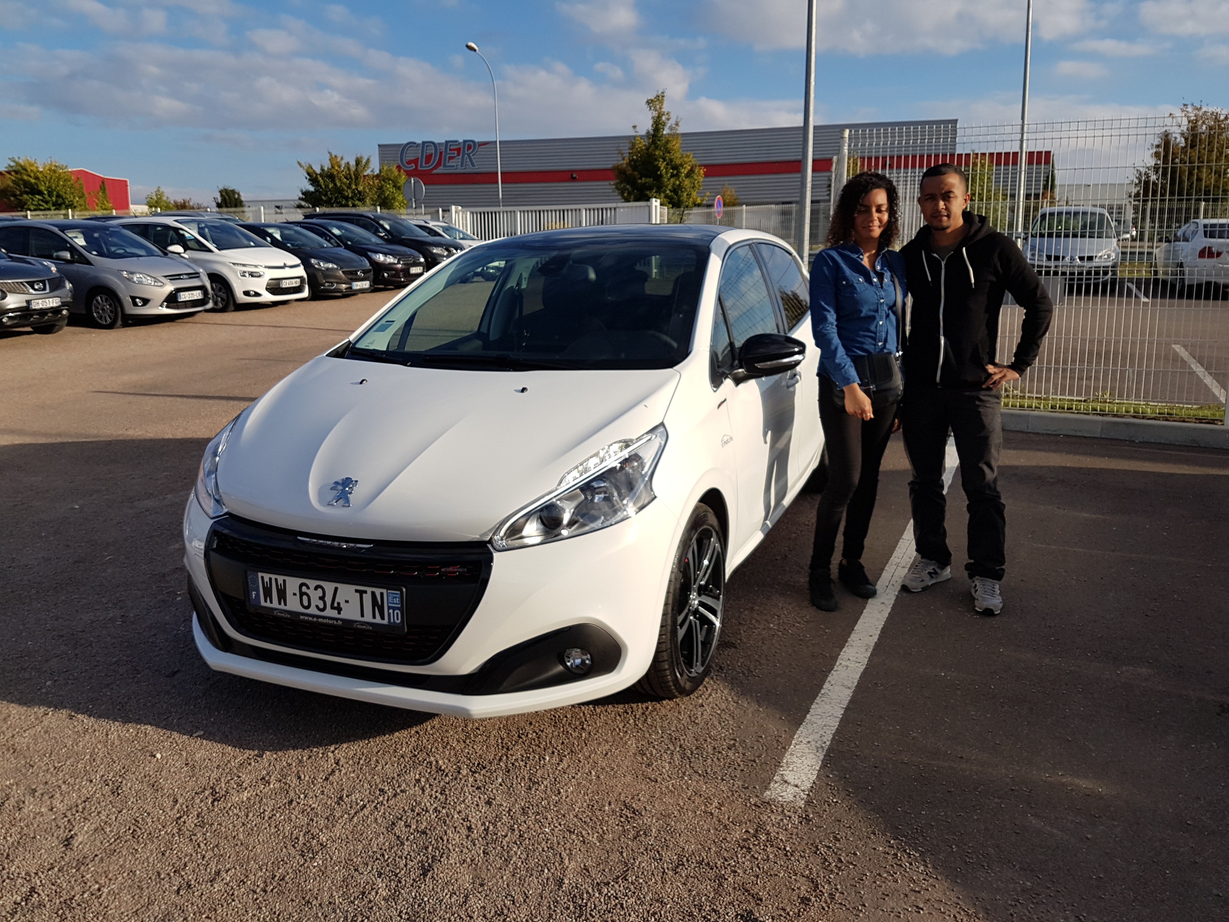 Avis-mandataire-auto-Emotors-Peugeot-208-Gt-line-bluehdi-100-5p.