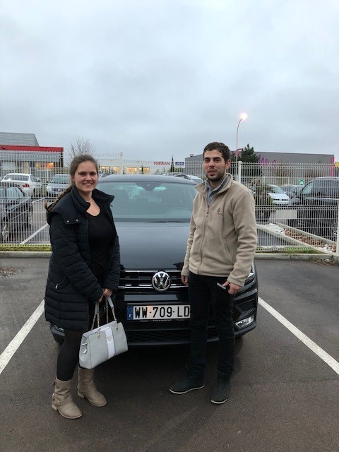 Avis-mandataire-auto-Emotors-Volkswagen-Tiguan-Confortline-tdi-150-dsg7-4motion-plus-full-led-plus-navigation.