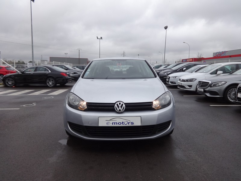 Avis-mandataire-auto-Emotors--Volkswagen-golf-trendline-tdi-110-3portes-plus-ja-16-.