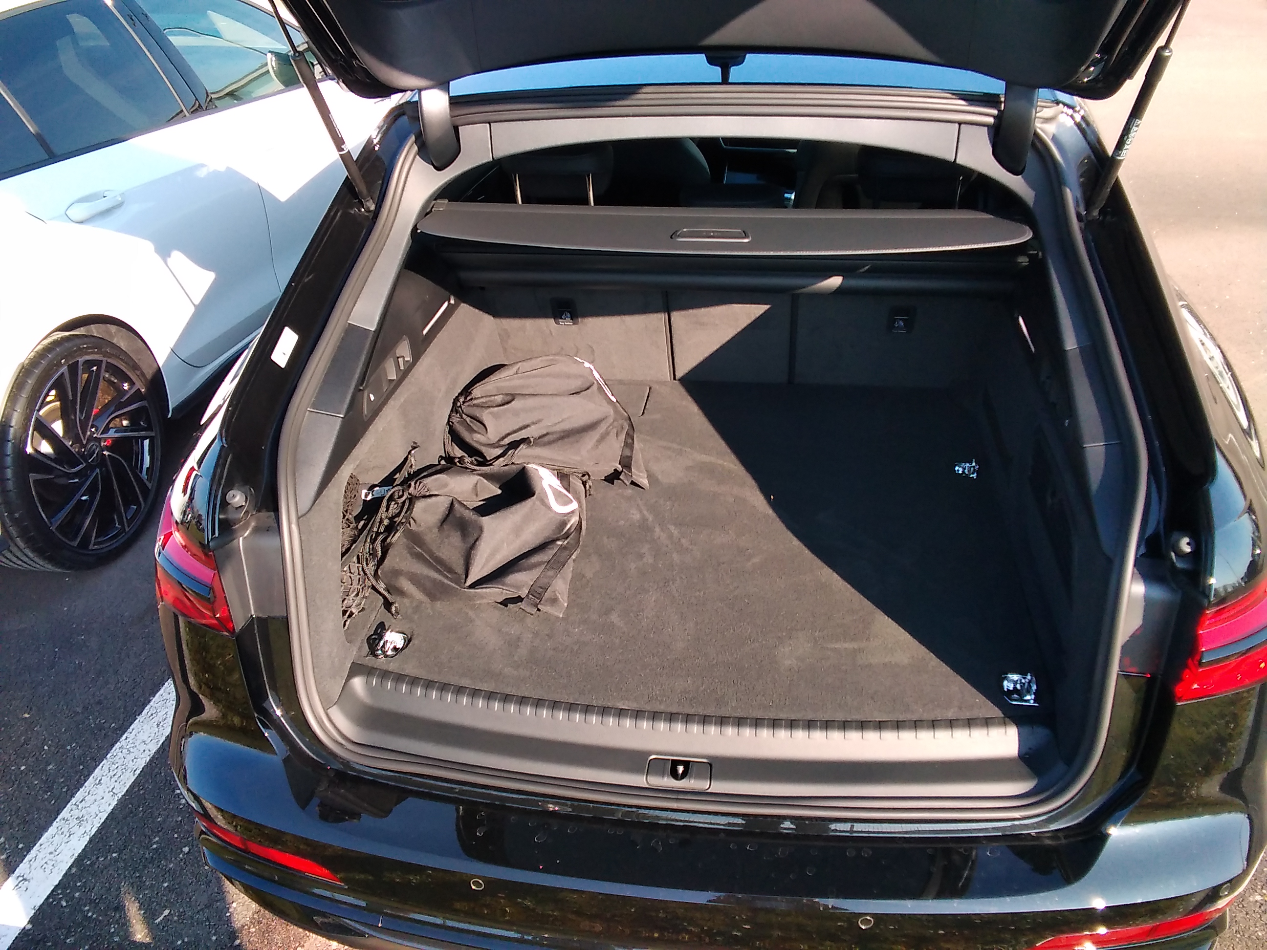 Avis-mandataire-auto-Emotors-Audi-A6-avant-Competition-55-tfsie-367-s-tronic-7-quattro-plus-toit.