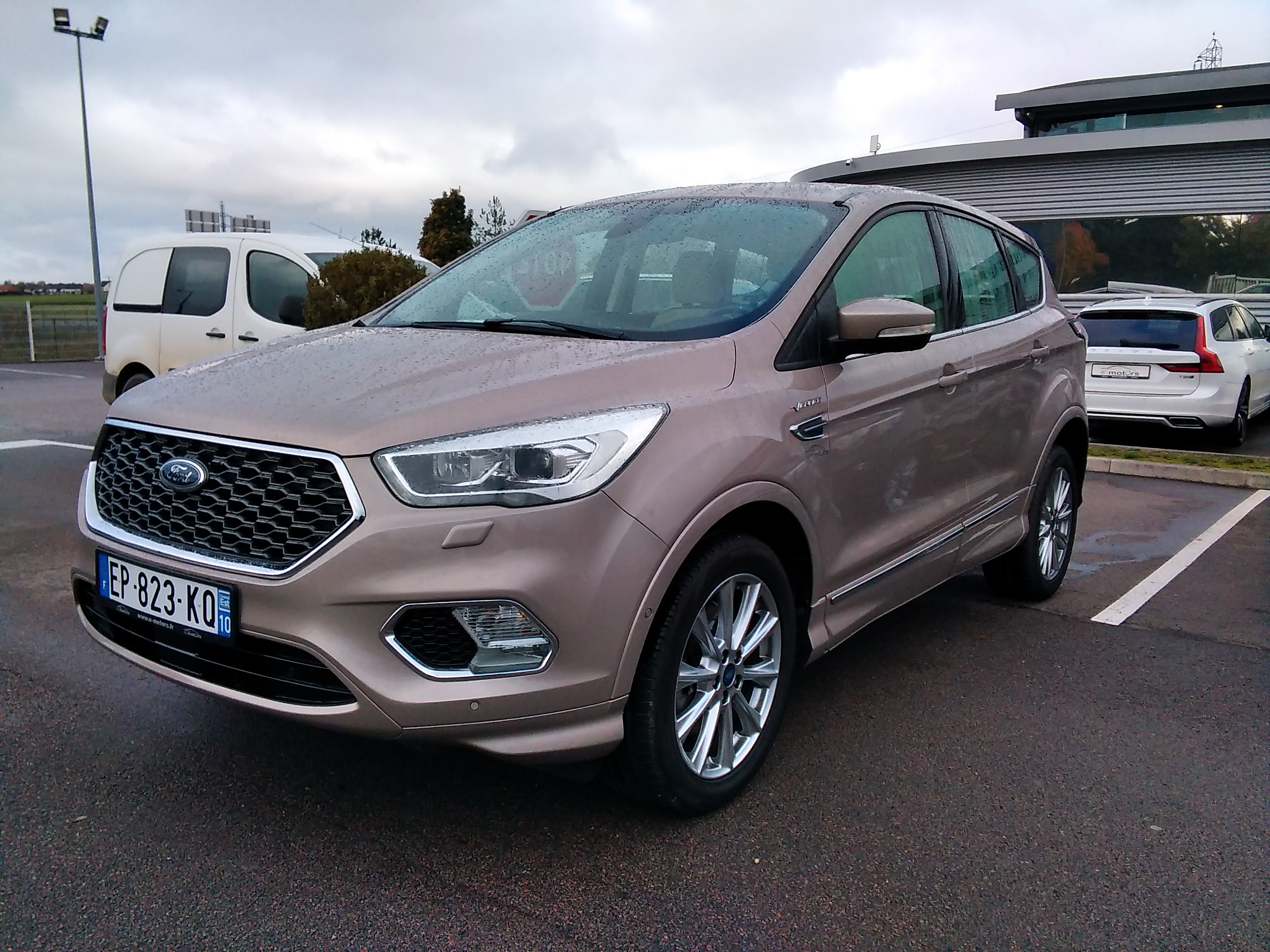 Avis-mandataire-auto-Emotors-Ford-Kuga-Vignale-2-0-tdci-180-s-s-4x4-powershift.