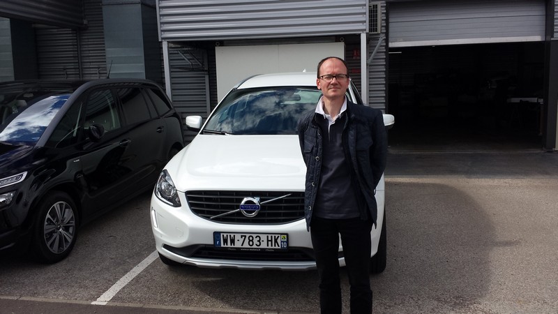 Avis-mandataire-auto-Emotors-Volvo-Xc60-Ocean-race-edition-d3-150-s-s-plus-1000km.